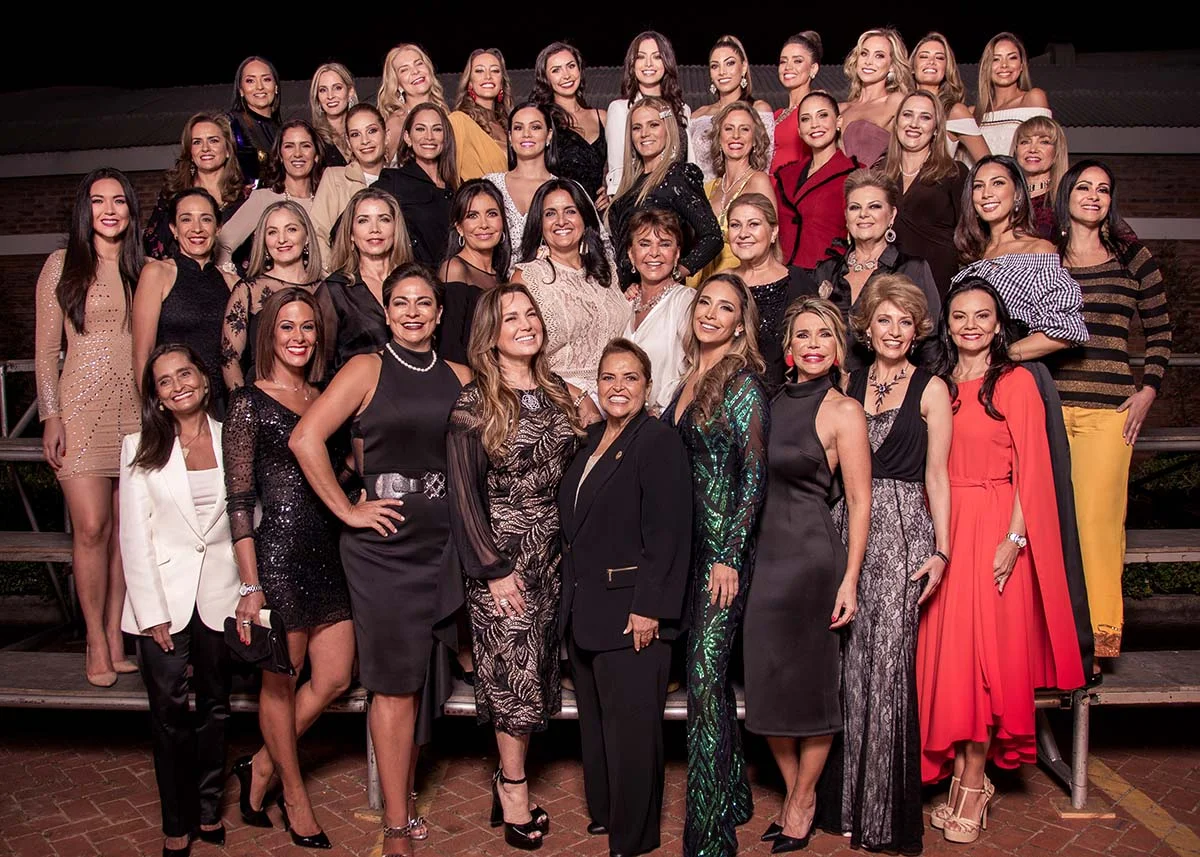 Gloria Limpias and several of Bolivia´s representatives in the world´s top international pageants in the last 40 years.