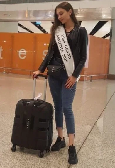 Miss Grand Armenia is on her way to MGI 2019, in Caracas.