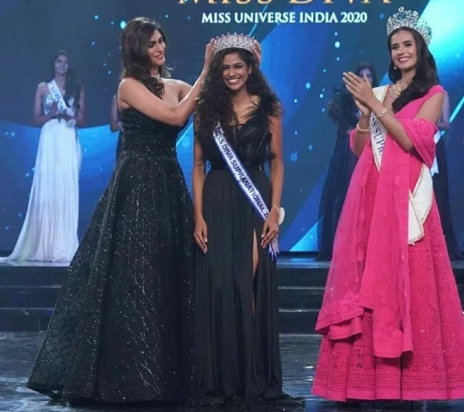 Miss Diva Supranational 2020 is crowned in the presence of the current international titlholder.