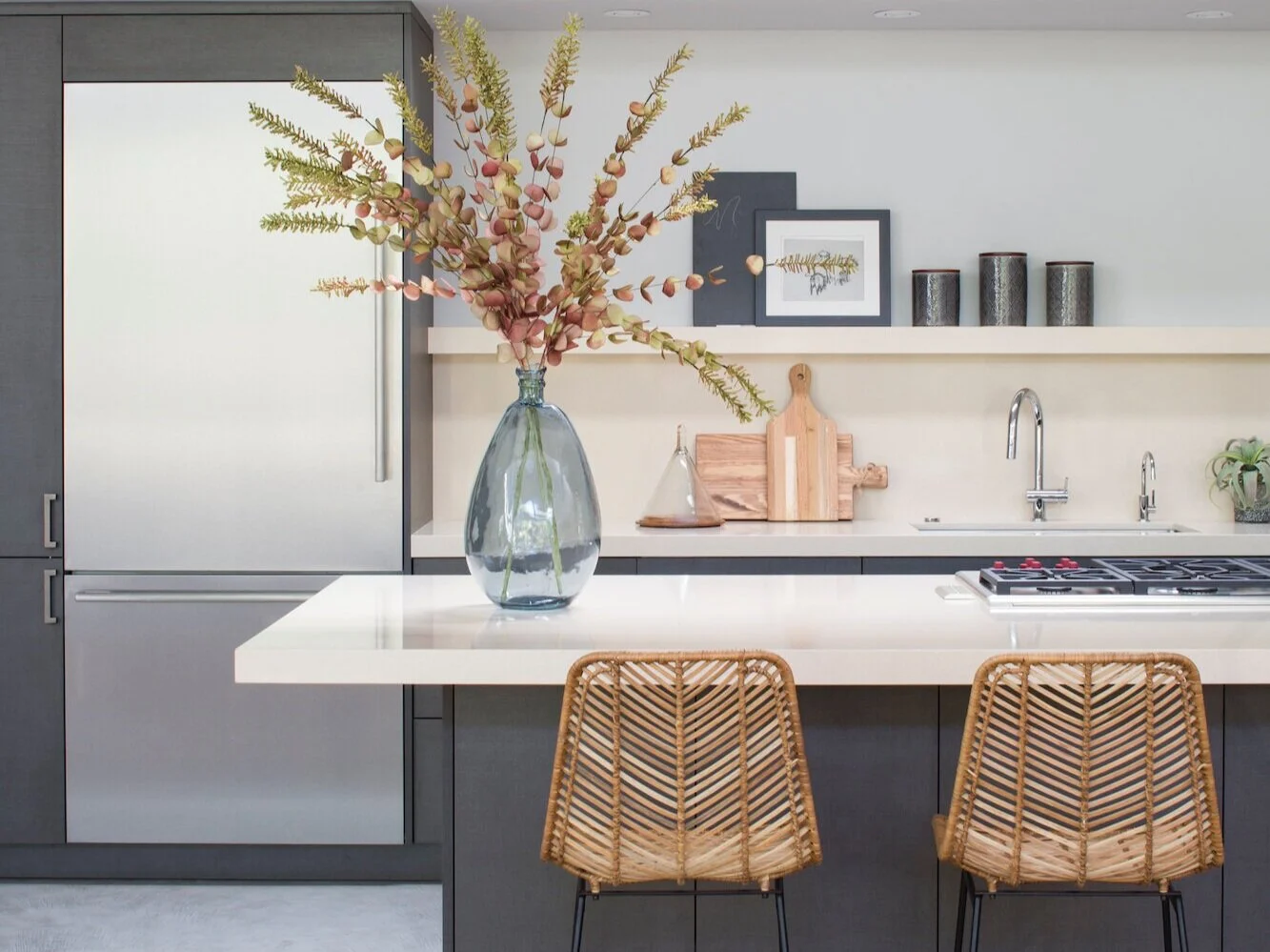1-CooperPacific_Malibu_MeghanBobPhoto_KitchenVignette_HR.jpg