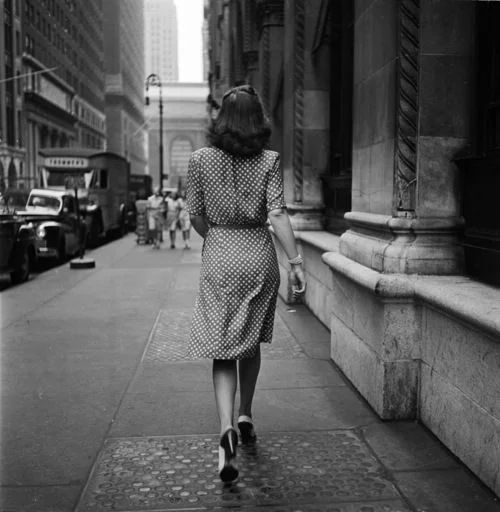 "Ti ho visto allontanarti mentre ridevi. Mentre andavi incontro alla tua vita di sempre, incontro al nuovo amore. " stanley kubrick ph. 1949
