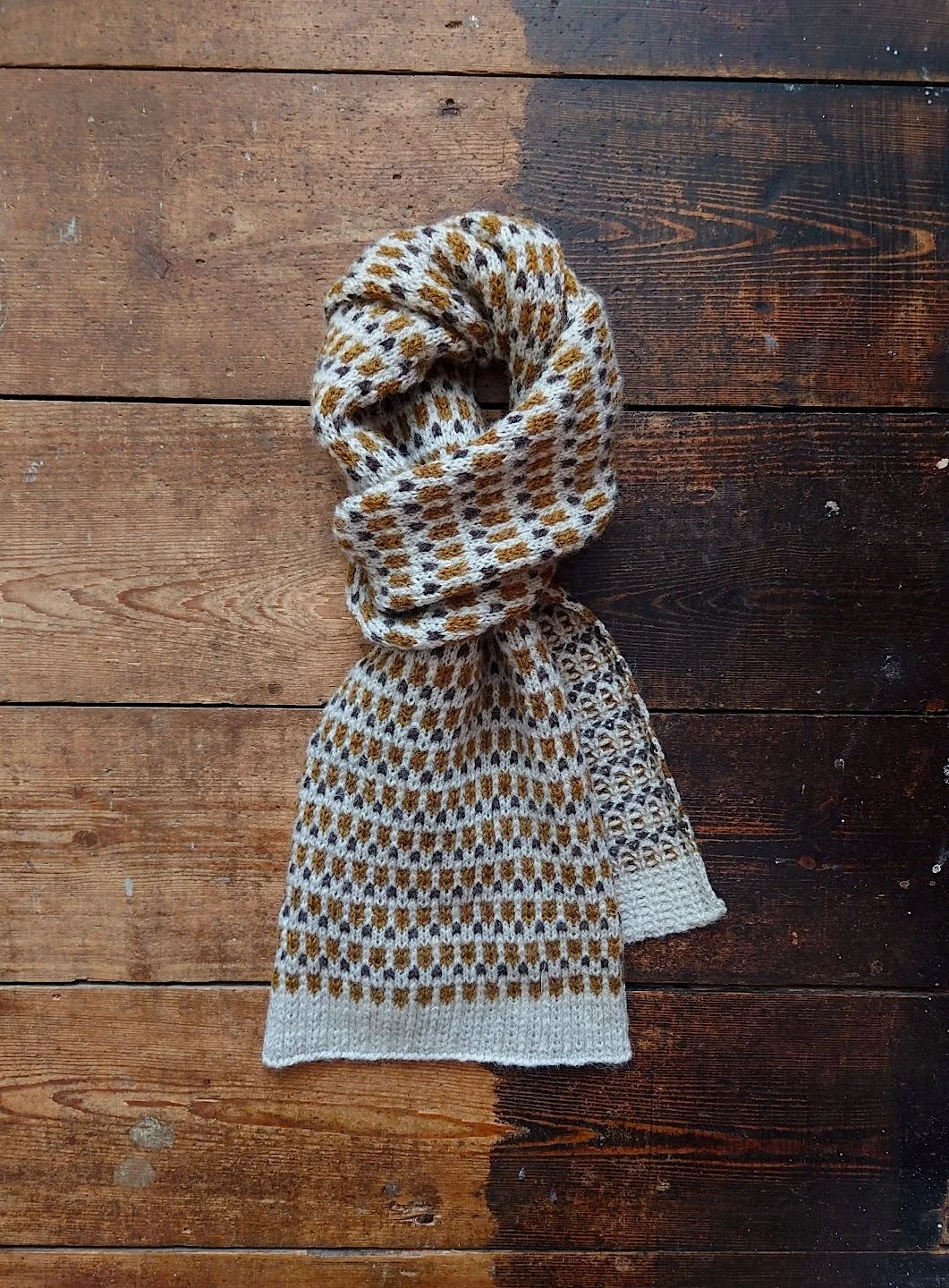 kate-jones-honeycomb-wool-scarf-oat.JPG
