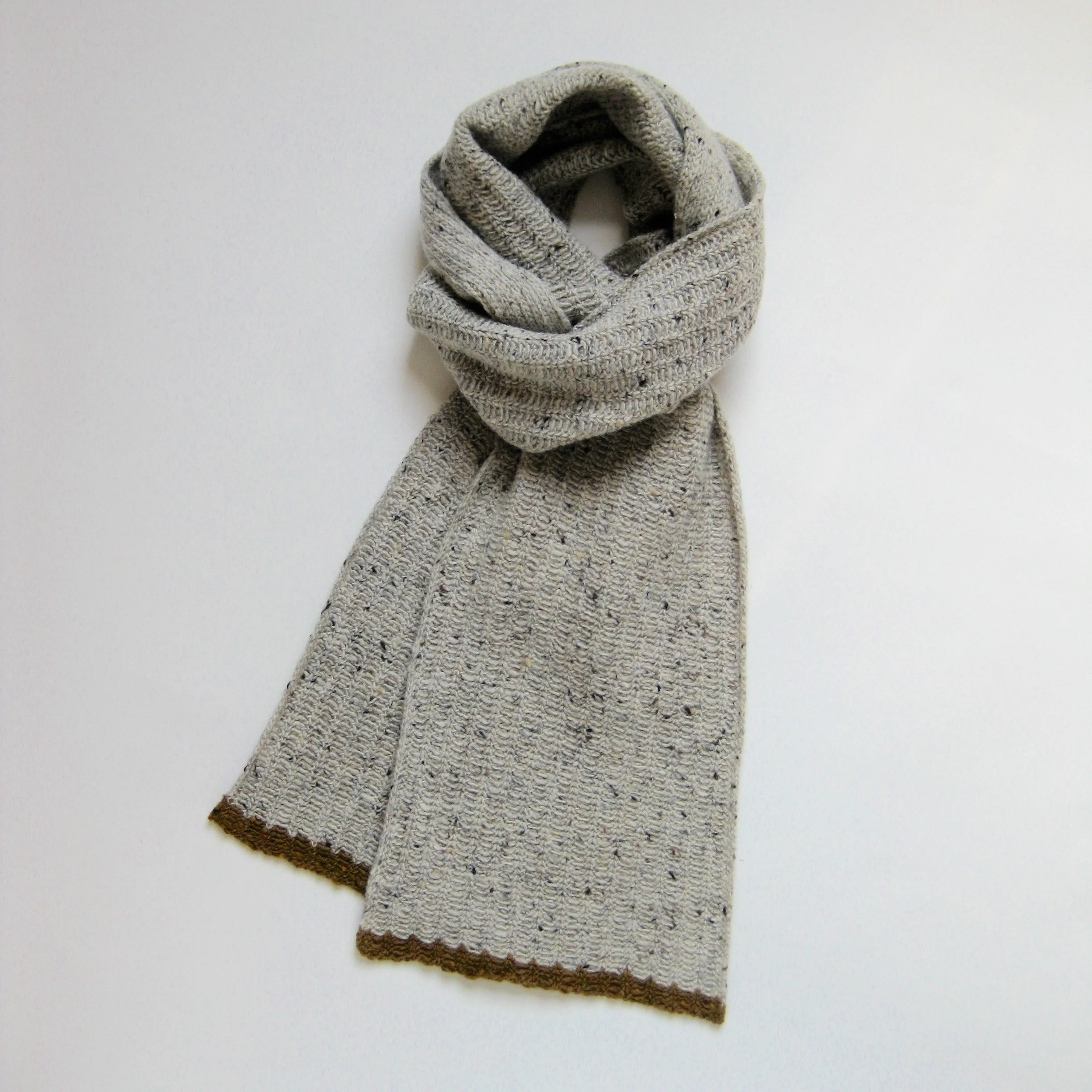 arranmore-wool-scarf-stone