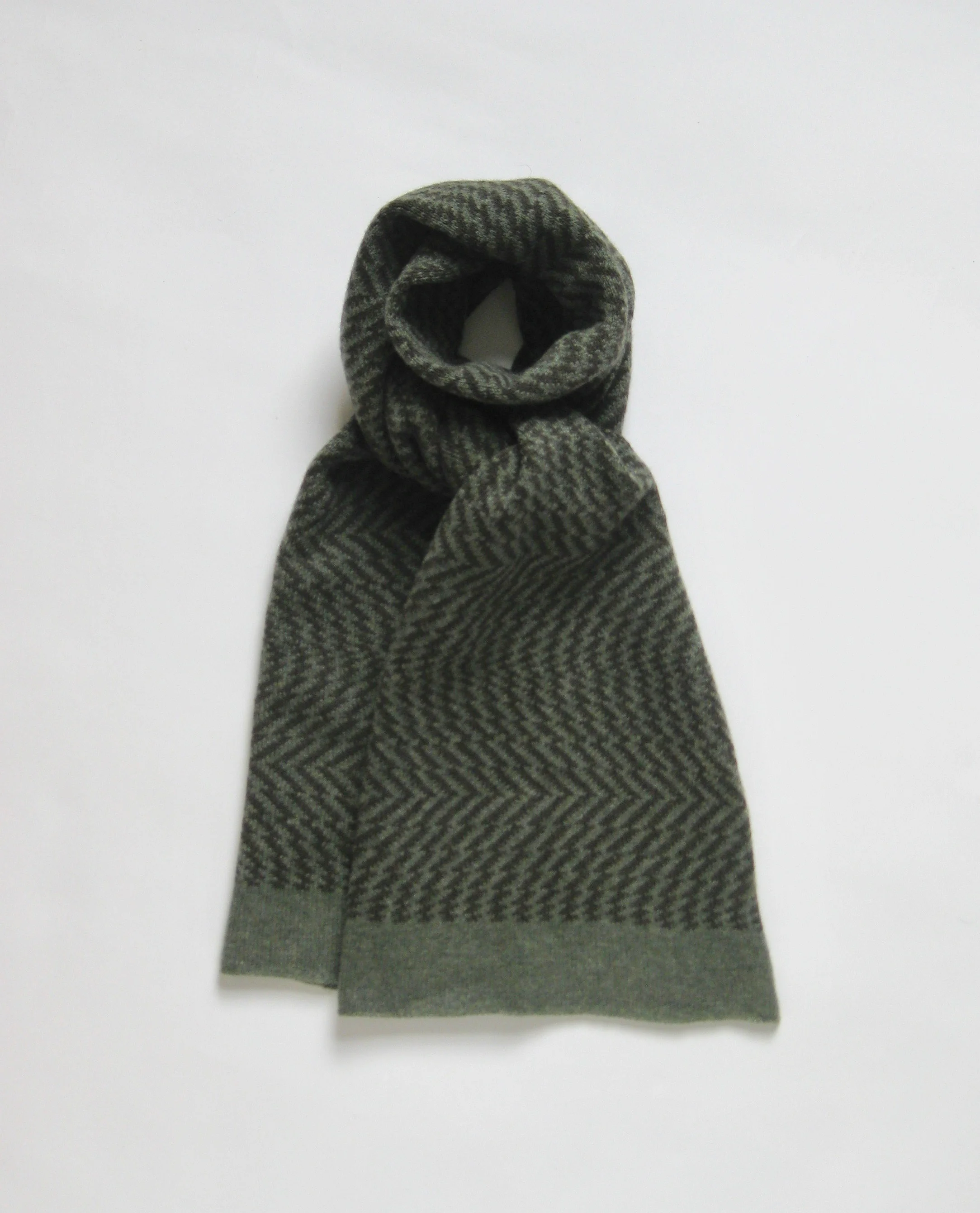 wool-dazzle-scarf-khaki-peat