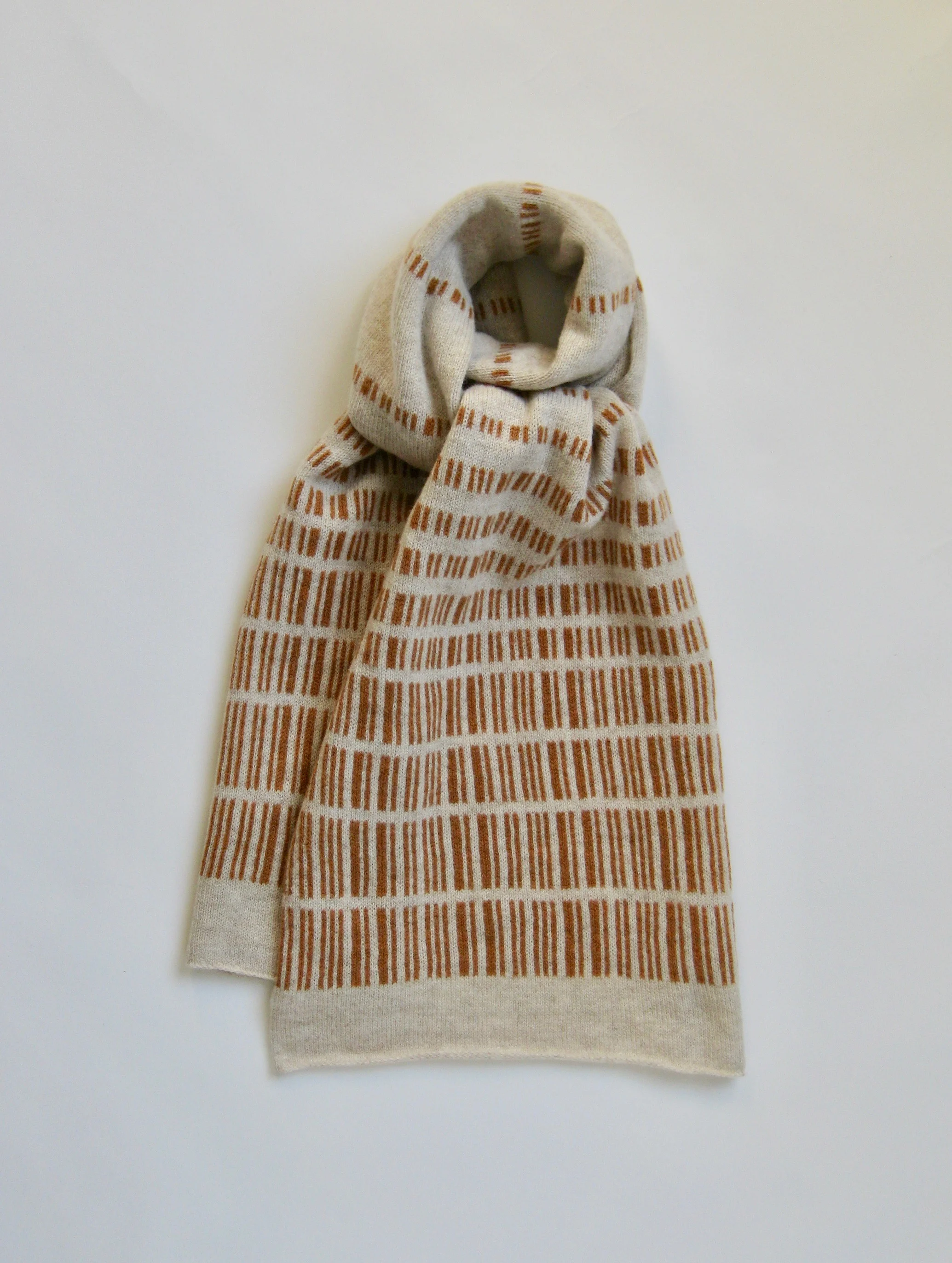 lundy-wool-scarf-linen-ginger