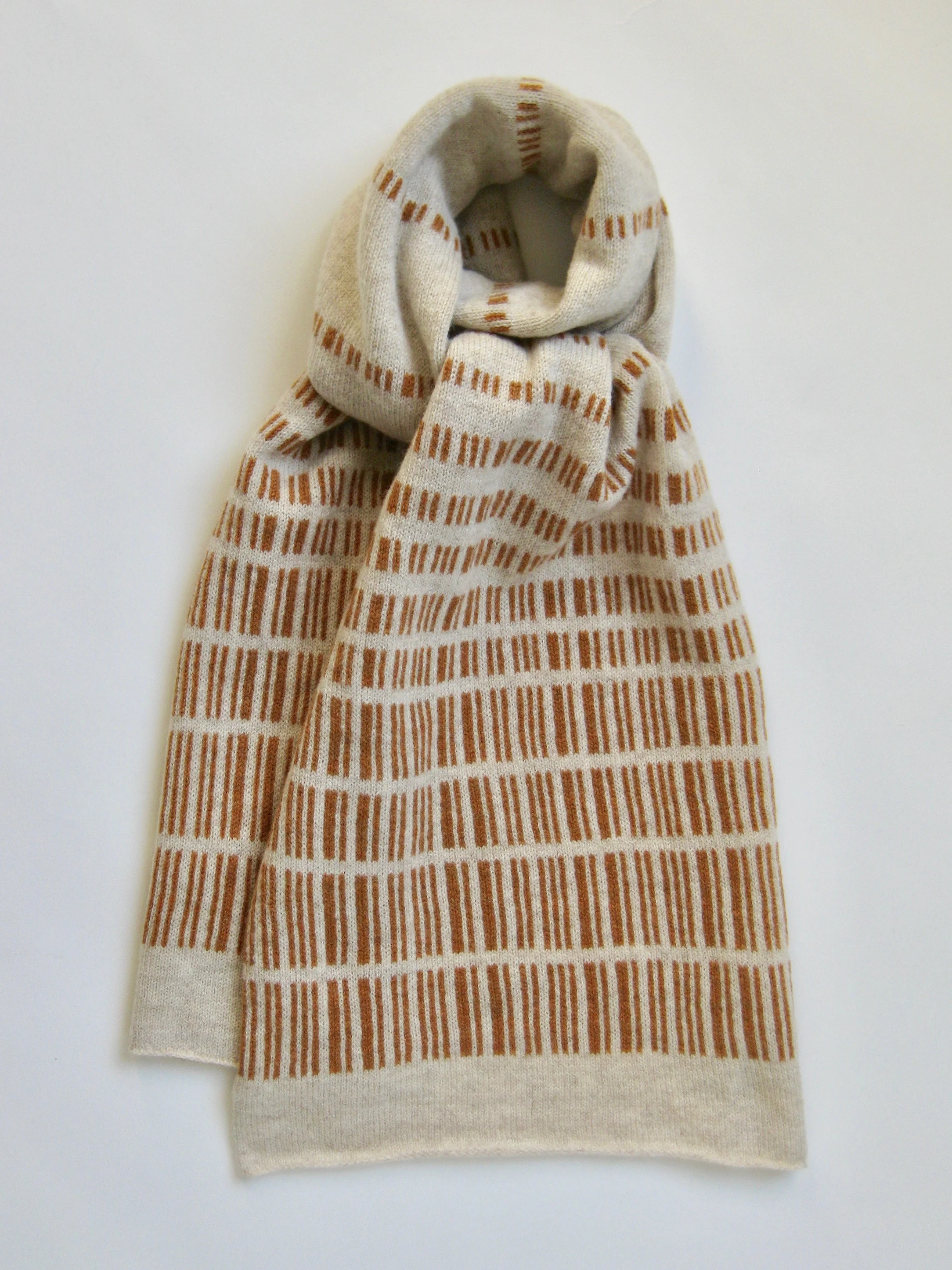 lundy-wool-scarf-linen-ginger