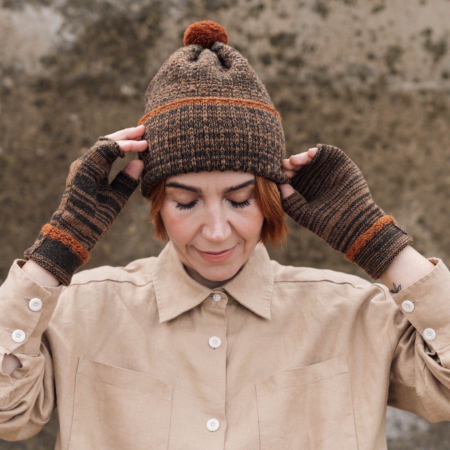 The textures and colour palette of the local coastline never cease to inspire. 

Shown here the Graine Hat and Fingerless Gloves in Kelp/Driftwood colour way, crafted using finest quality lambswool, spun and dyed in Yorkshire. I think they tone so we