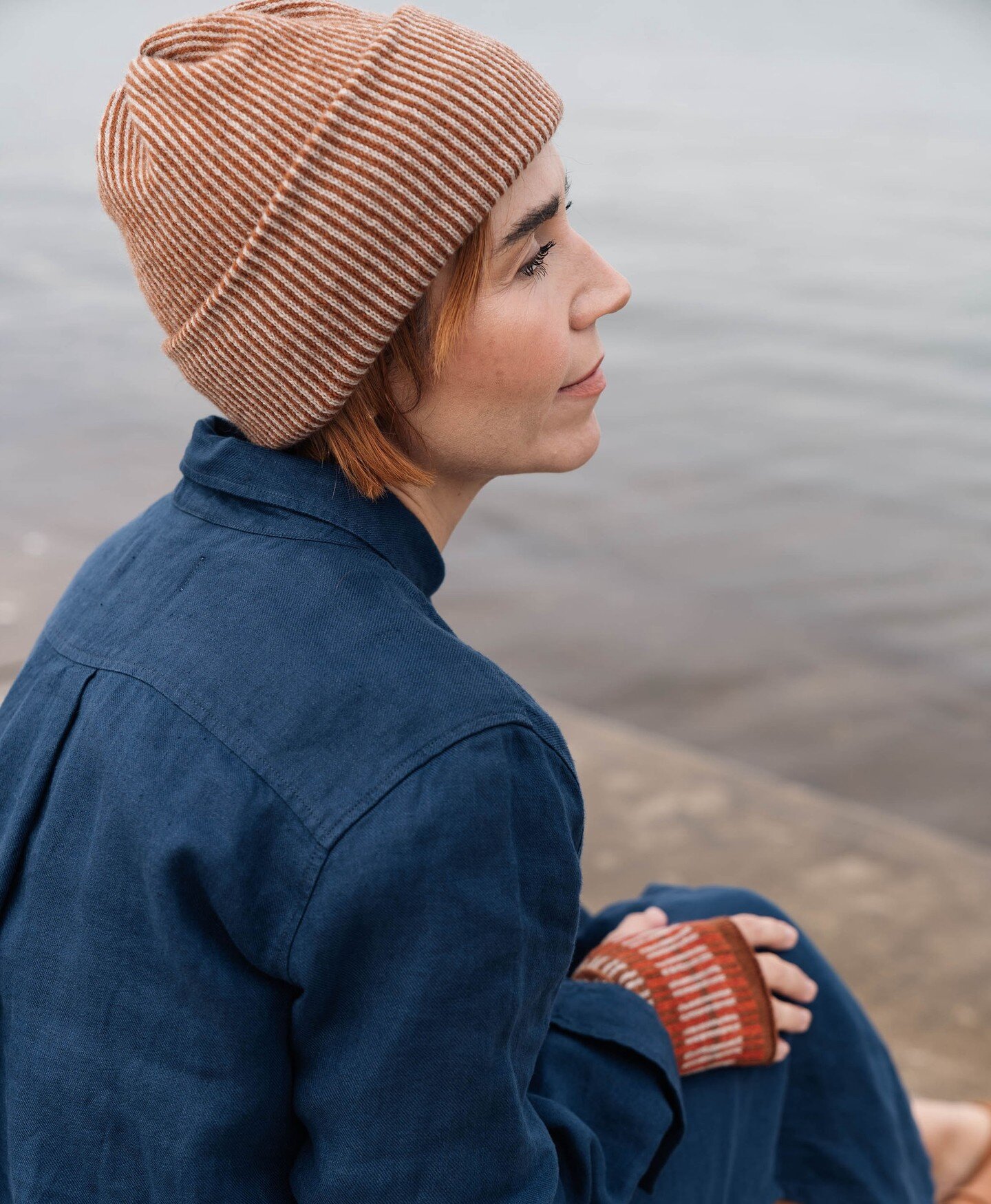 Looking forward to enjoying some welcome warmth, light and Spring sunshine after the seemingly endless drizzle, mizzle and murk of the past few weeks and months. 

Shown here the chestnut lambswool Stripe Hat and Lundy Fingerless Gloves paired with a