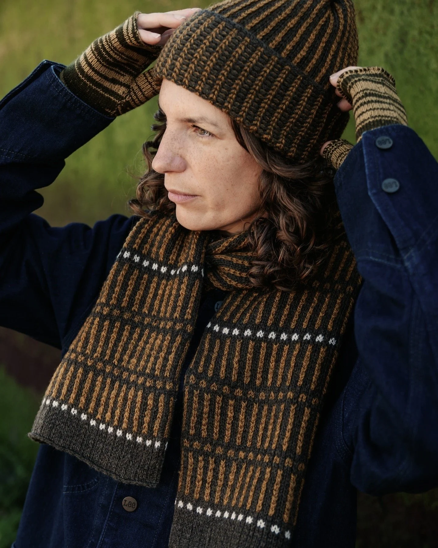 The final last-minute orders have been posted and the studio is closed now until after Christmas. 

A heartfelt thank you to everyone who has expressed interest in my work, the thoughtful conversations and positive feedback, the purchases for loved-o