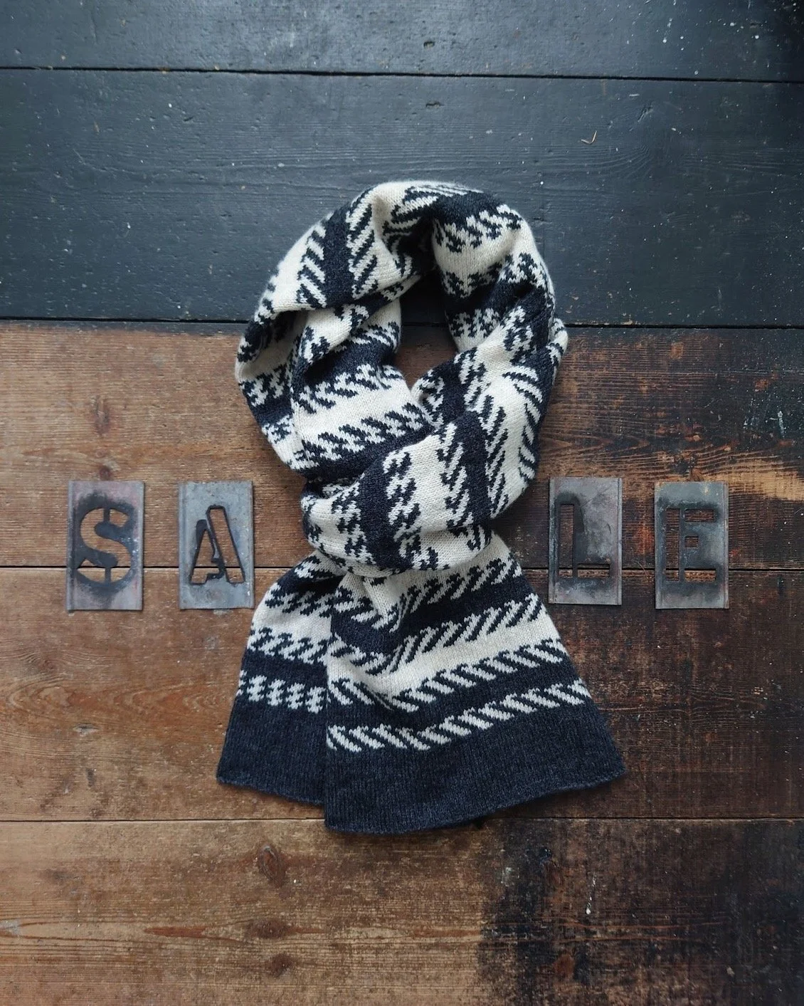 I'm looking forward to taking part in a local @brighterdaysmarkets Sample Sale in Ramsgate this coming Saturday 17th January alongside talented designers, makers and artists. 

I'll be bringing along a selection of one-offs, samples and discontinued 