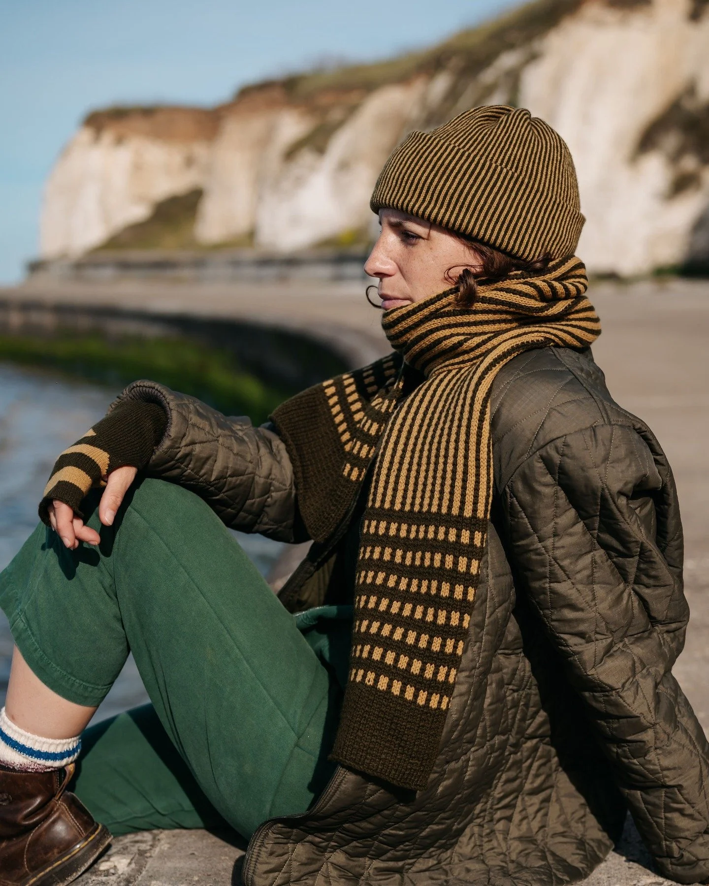 Simple stripes handcrafted using luxuriously tactile lambswool, 100% natural and sourced from mills around the British Isles in shades of faded olive and seaweed, available online. 

The days are getting longer and it's starting to feel like Spring c