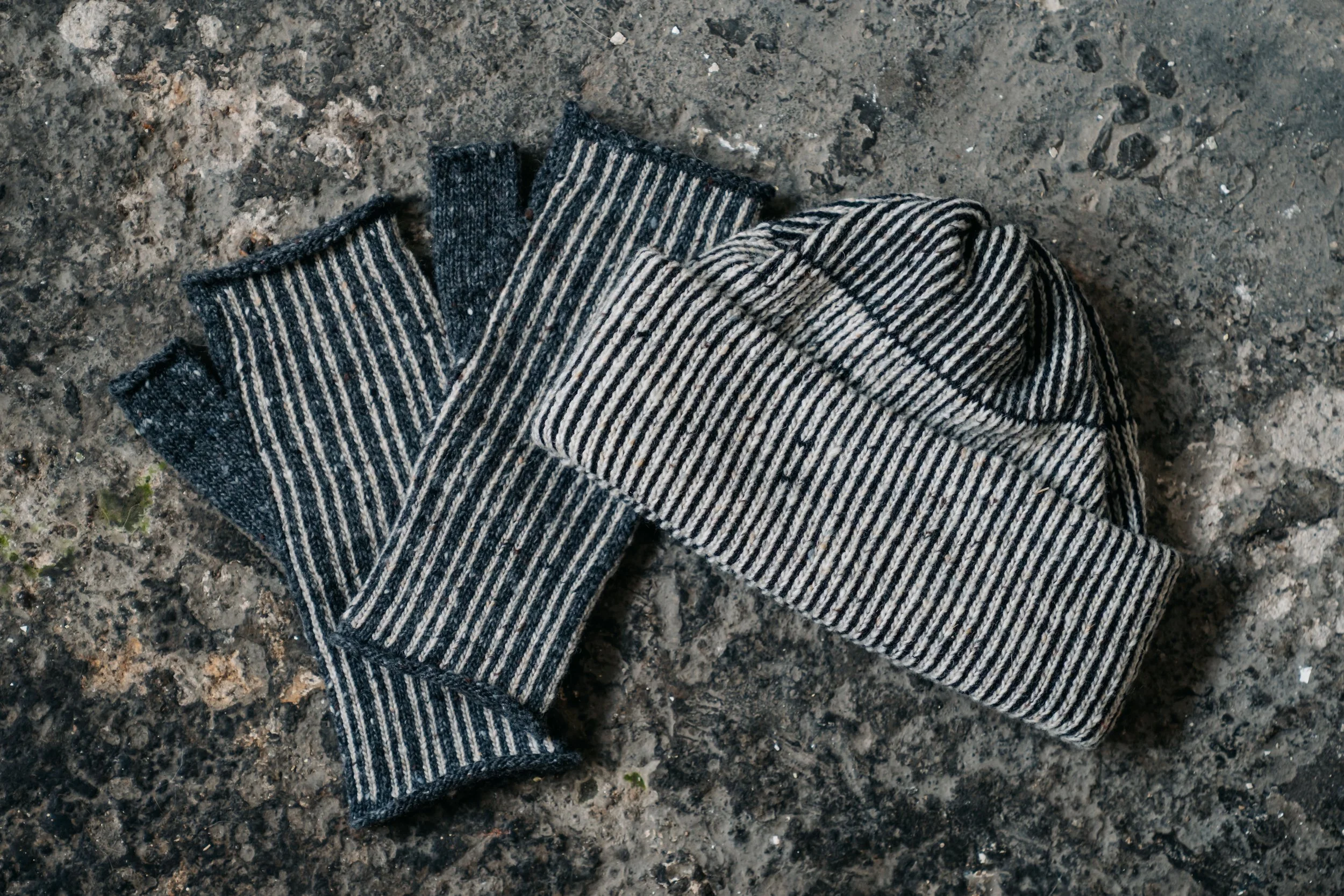 Kate_Jones-donegal-wool-charcoal-AW26.jpg