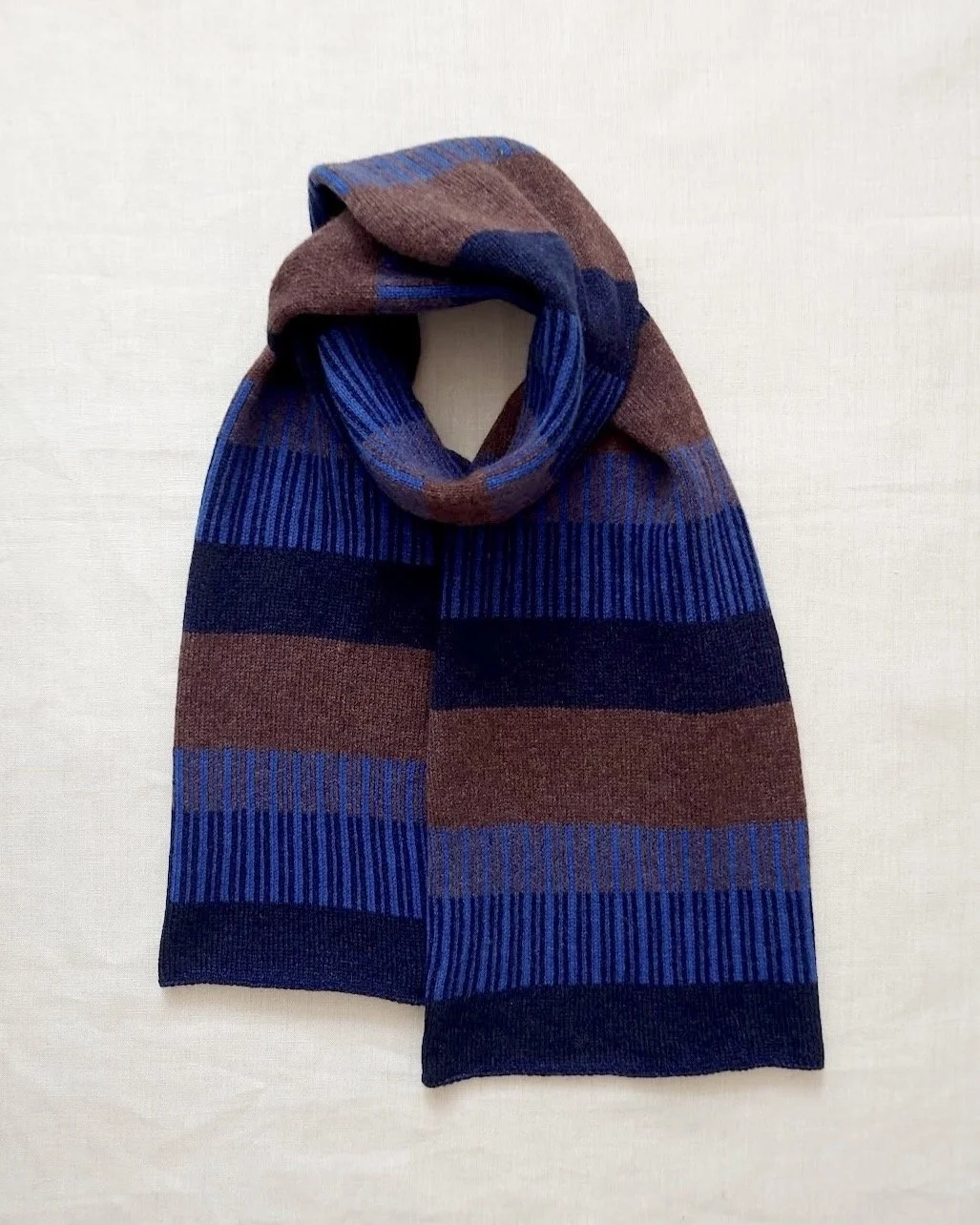 Thanks so much for all the positive feedback to my previous post introducing the lambswool Anni scarf. There are two more colourways available this Autumn, inspired by sea and sky.