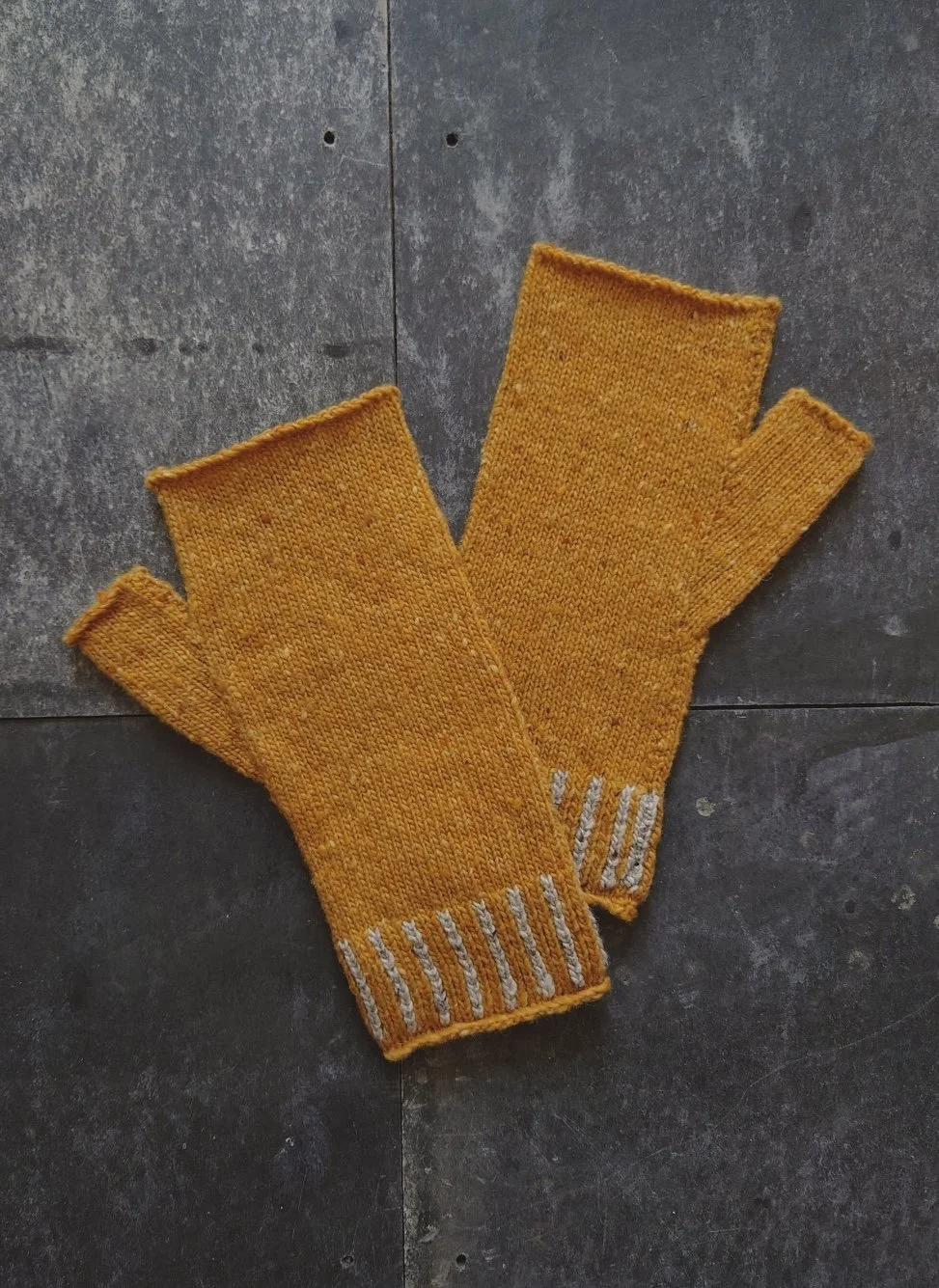 kate-jones-donegal-wool-mittens-saffron.JPG