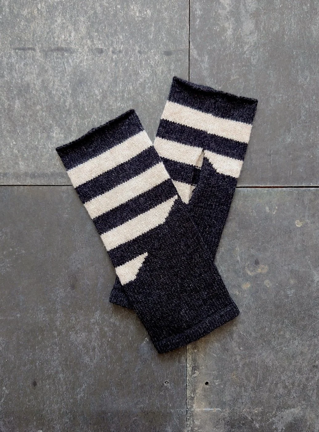 kate-jones-striped-wool-fingerless-gloves-charcoal.JPG