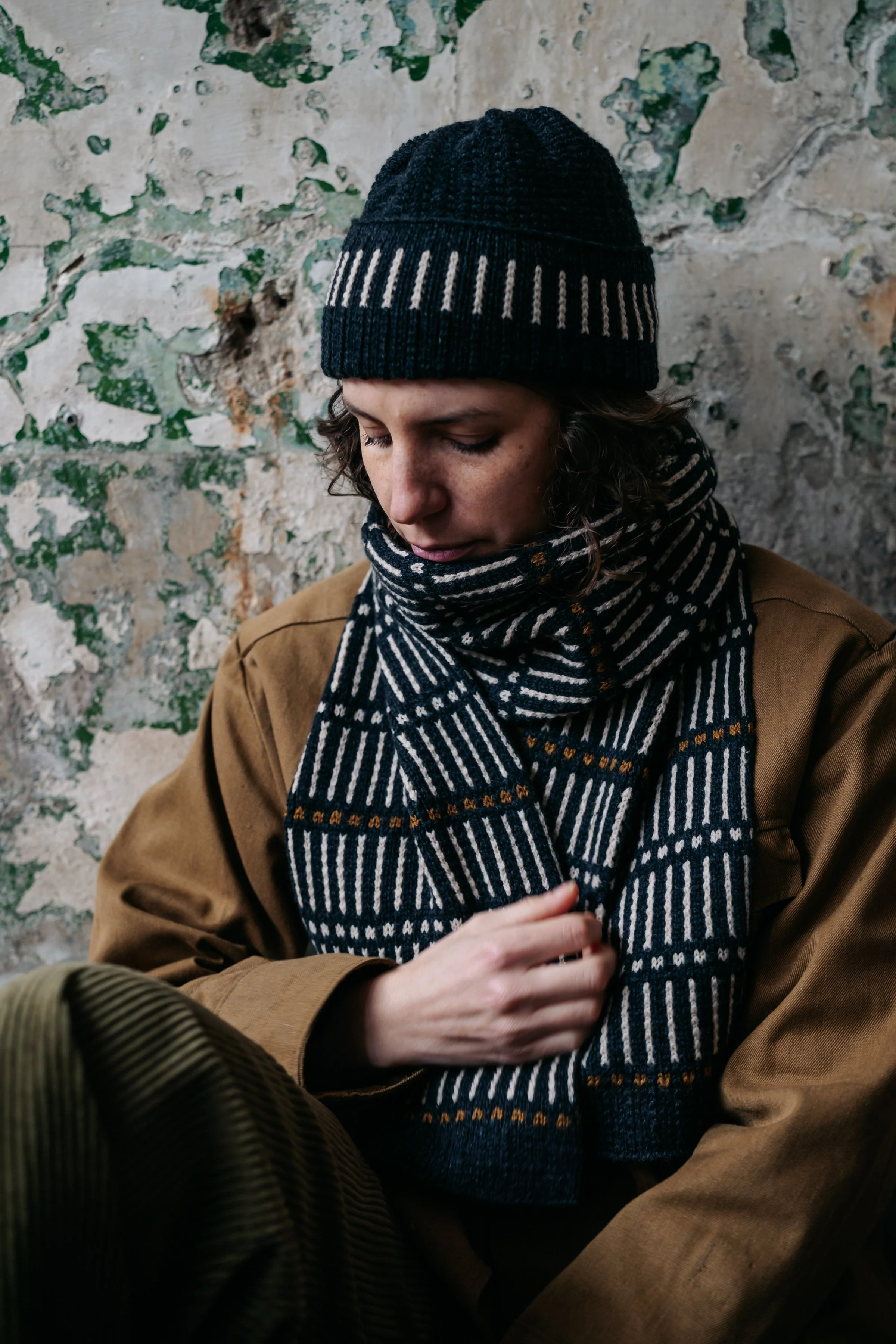 kate-jones-wool-graine-scarf-and-hatHR.jpg