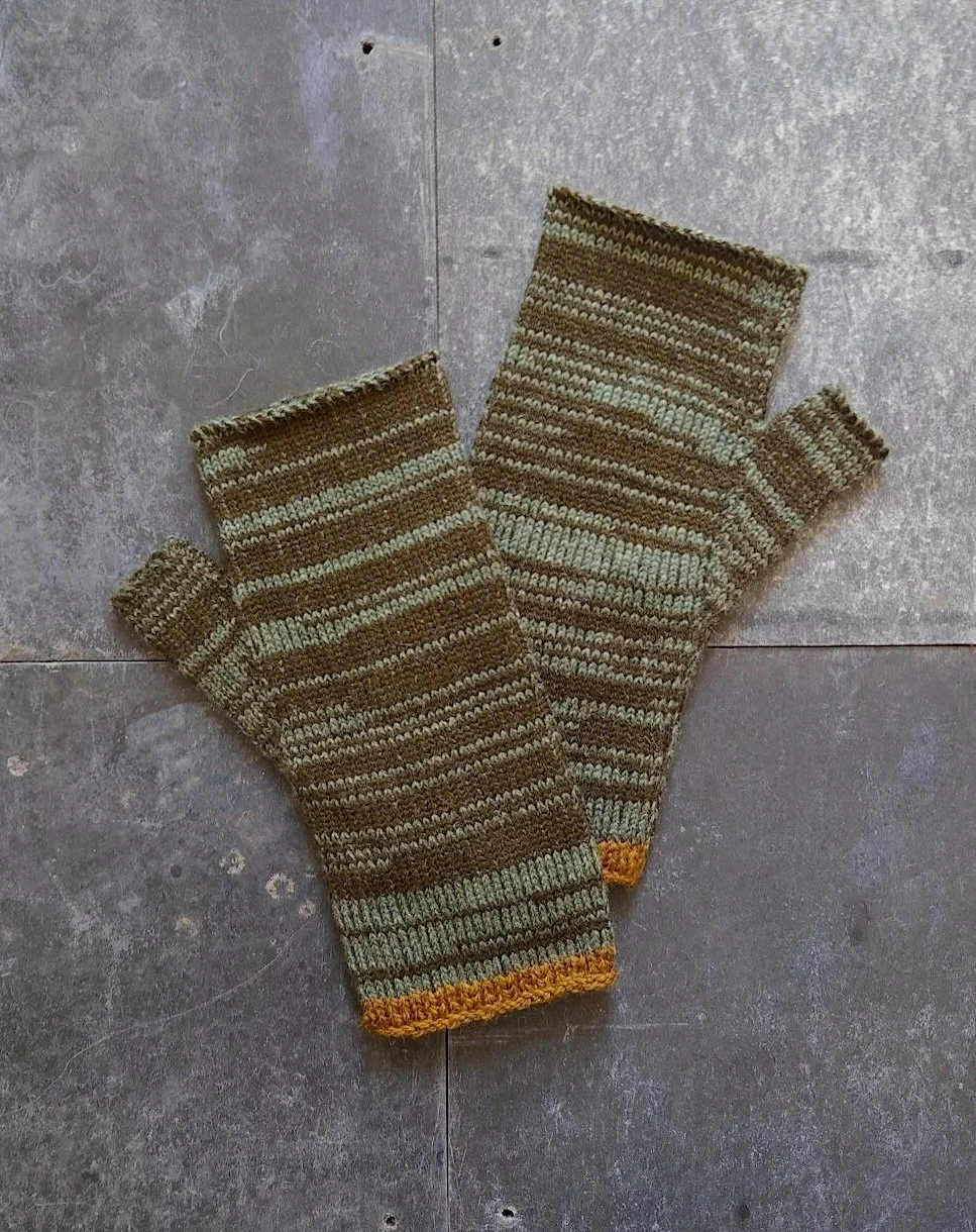 kate-jones-wool-cliffe-mittens-sage-seaweed.JPG