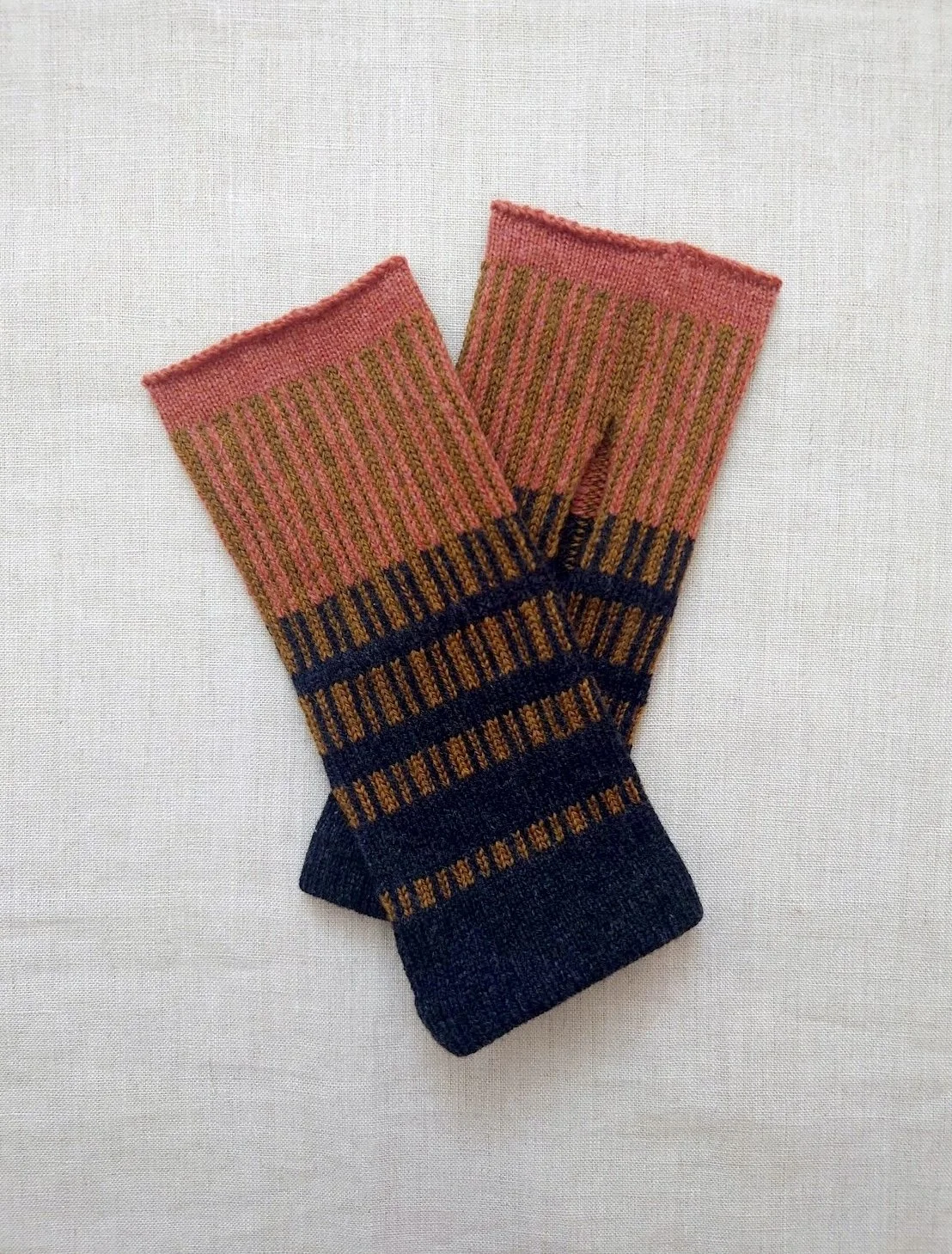kate-jones-wool-fingerless-gloves-brick-mustard.JPG