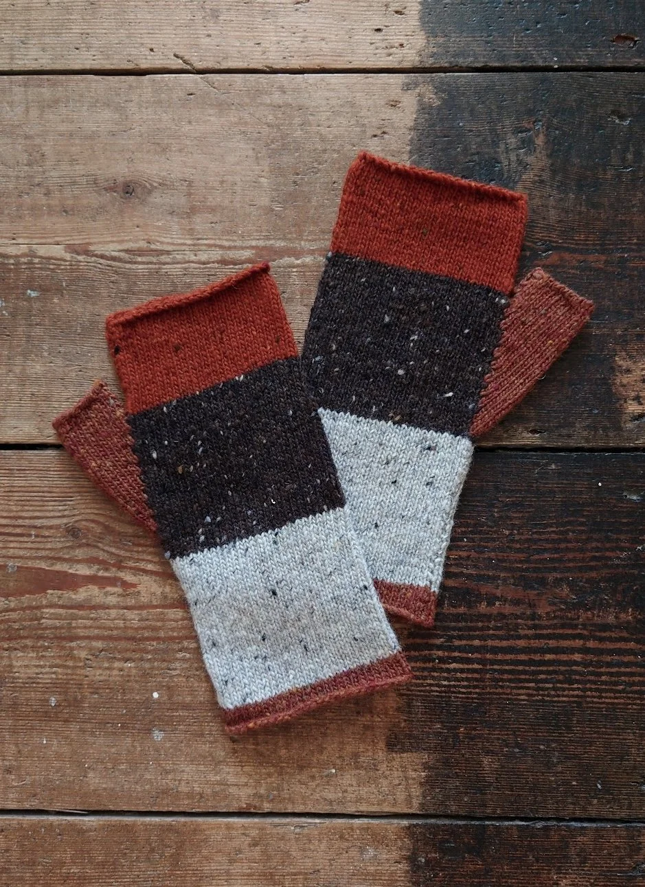 kate-jones-donegal-blok-mittens-terracotta.JPG