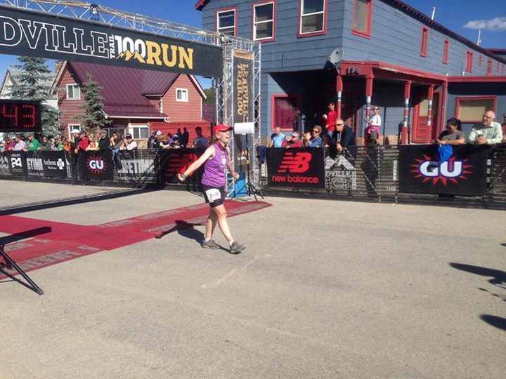 Lisa Hayen celebrating on finishing the LT100 in 2014, her second attempt