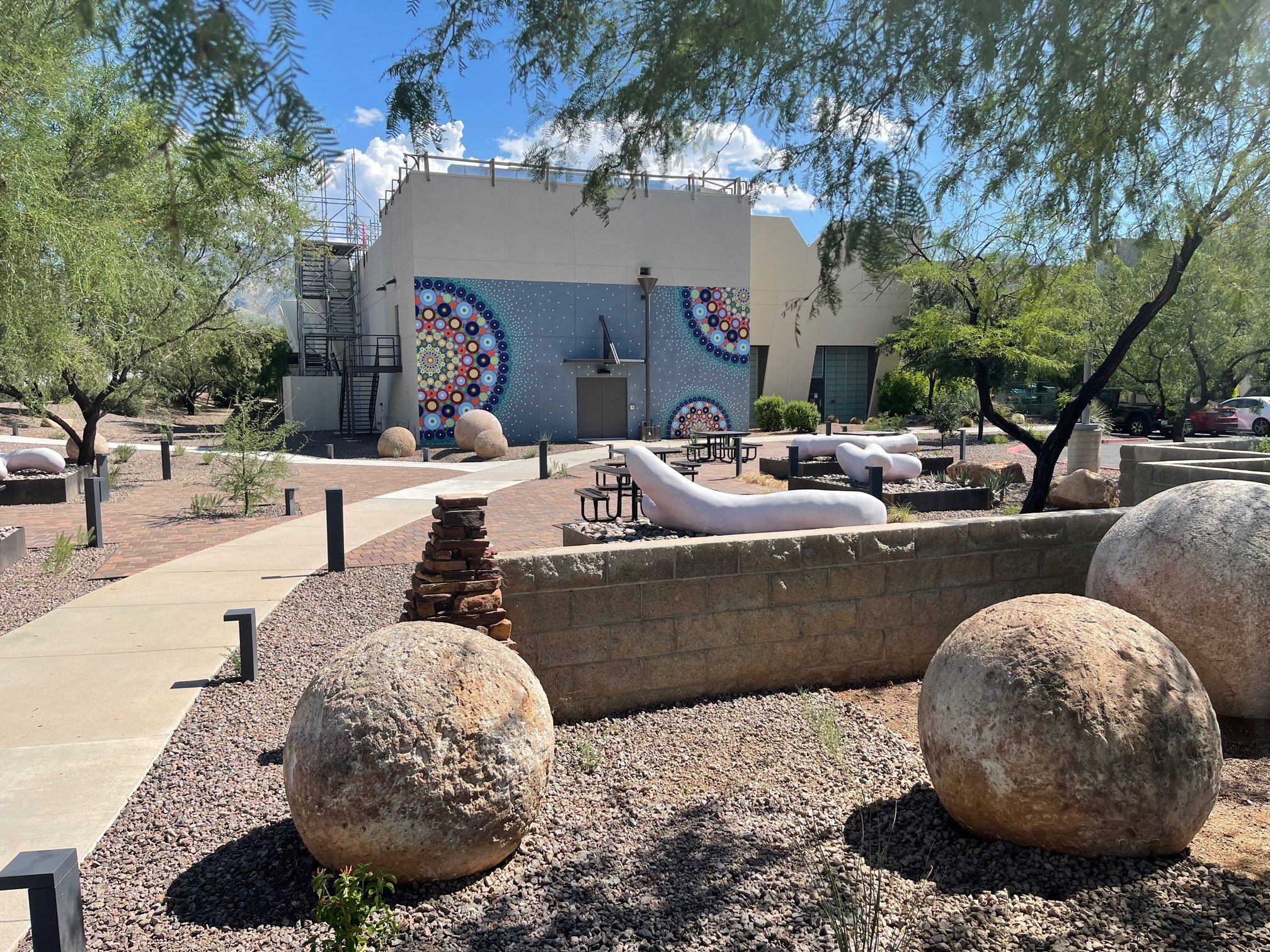 ROCHE DIAGNOSTICS SCULPTURE PLAZA 