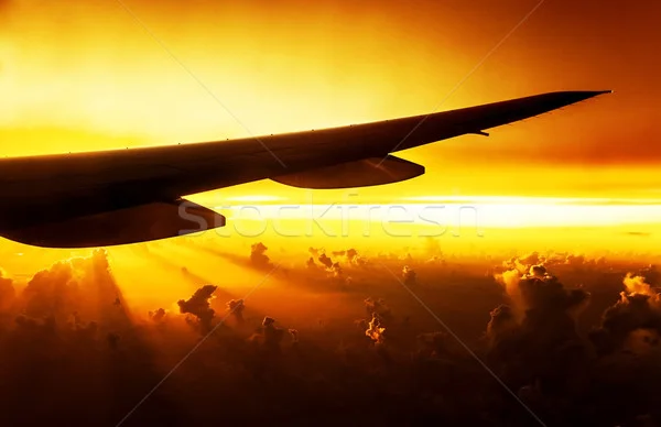 2337640_stock-photo-airplane-on-sunset.jpg