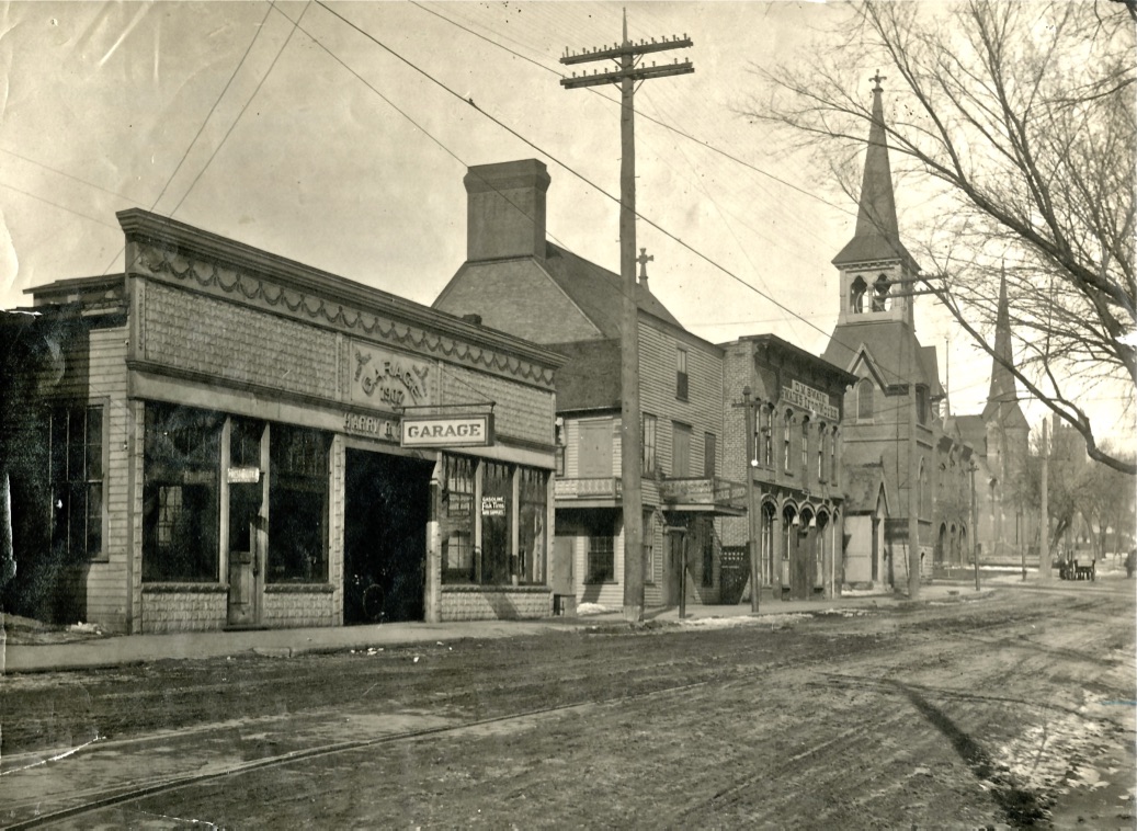 The year is 1917 and the place is 3rd Street and Chestnut looking northwest toward the church steeples. In the foreground you can see the streetcar tracks. The Presbyterian Church is the nearest steeple, with Trinity Lutheran and the Episcopal church in the background. The Firehouse was just north of the Presbyterian Church. The photo is from the John Runk Collection, courtesy of the Washington County Historical Society. To take a "Time-Tunnel" trip from 1917 to 2016, just click on the above photo and envision yourself waiting for the streetcar just after the First World War.