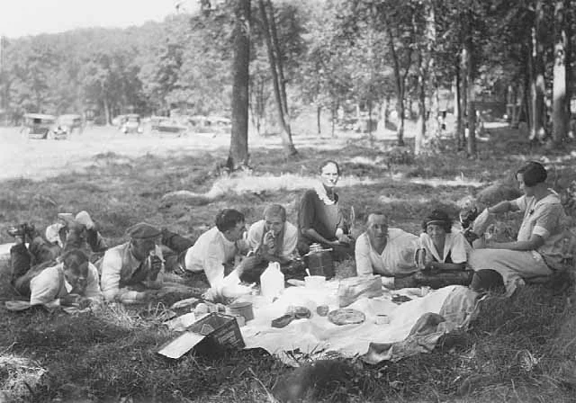 Lewerer Family Picnic with John Runk, 1925. Photo from Allen Lewerer Family Archive Photos, 2018.