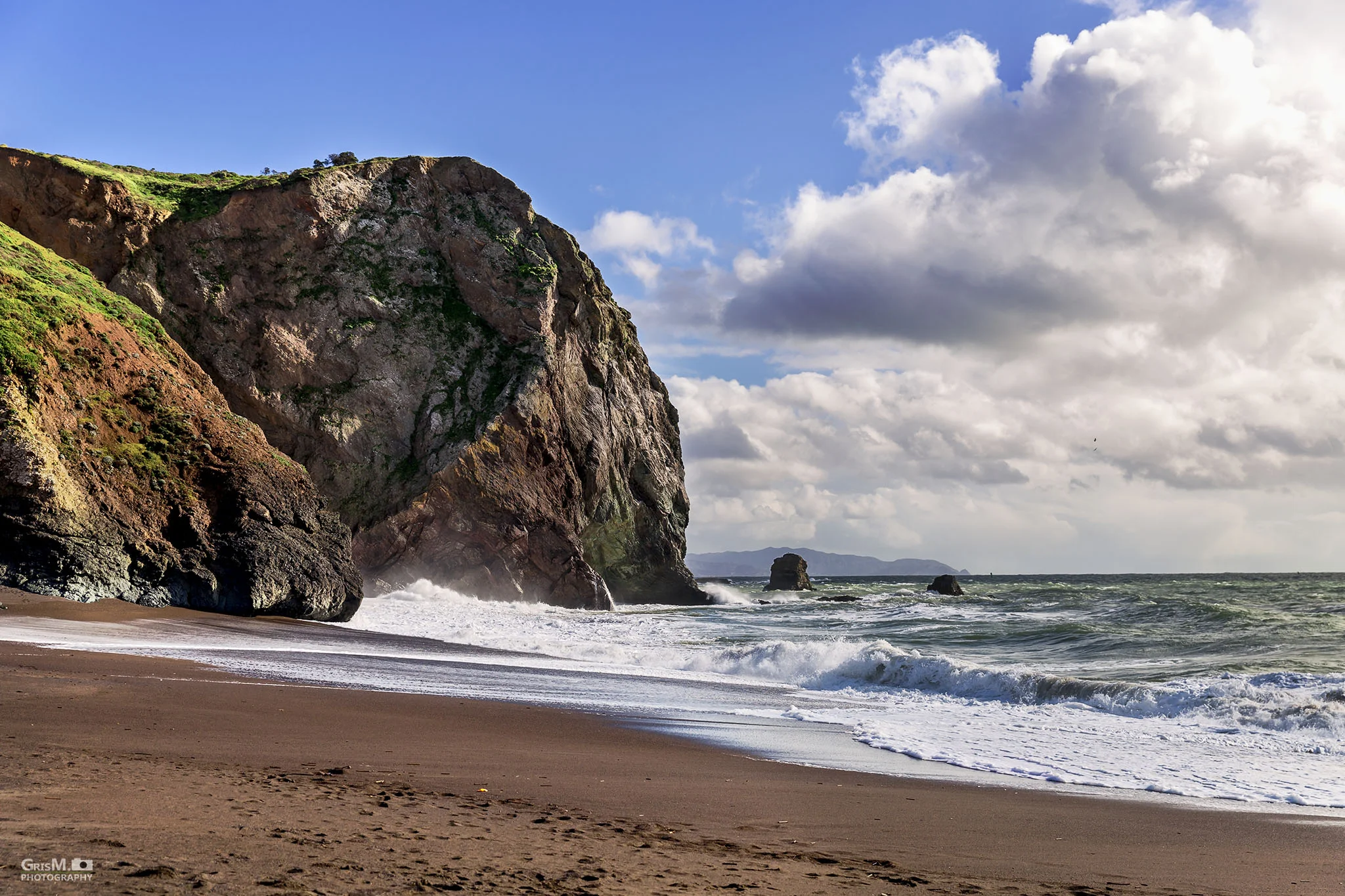 After a good 30 minute hike, we made it to the beach!
