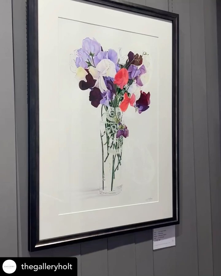 Sweet Peas are currently showing at @thegalleryholt in their amazing In Bloom exhibition.
Also available to view and purchase online.
Visit @thegalleryholt bio for details 
🌼🪻🌺

Posted @withregram &bull; @thegalleryholt When it felt as if it had r