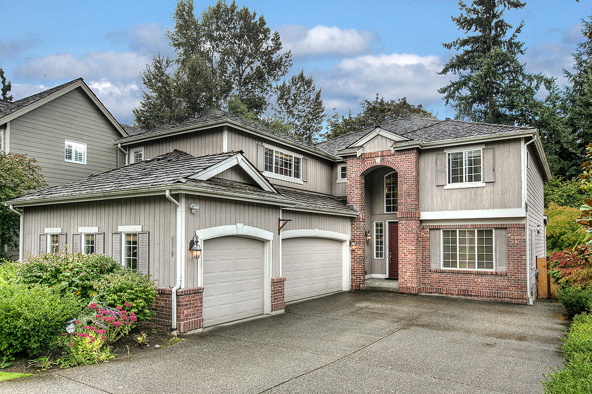 $1,395,000 (New Listing) - 2,958 Ft² - 4 beds - 2.5 baths