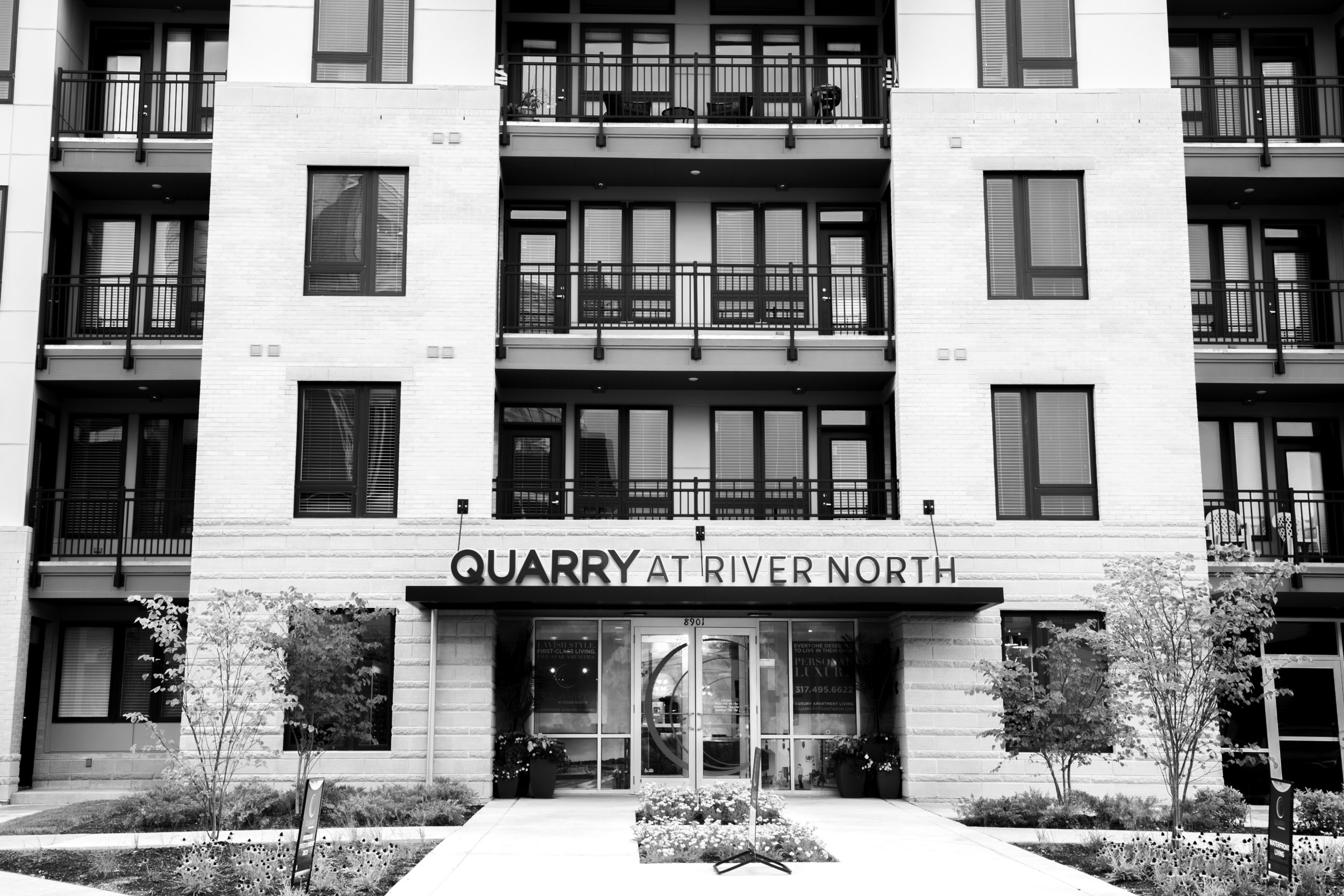   QUARRY APARTMENTS   * NAA Excellence Award Winner: 2019 Community of the Year, 1-5 Years, Large *   Built in the urban dream of Keystone Crossing, Quarry at River North residences have been designed for you to enjoy the luxuries of home, while havi