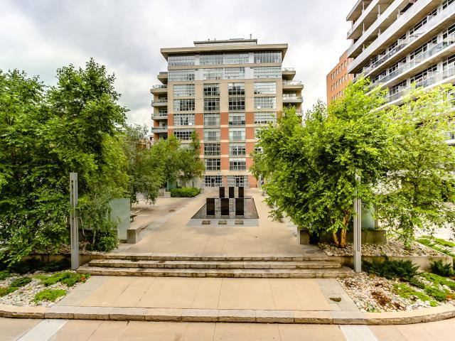 29_balcony3.jpg