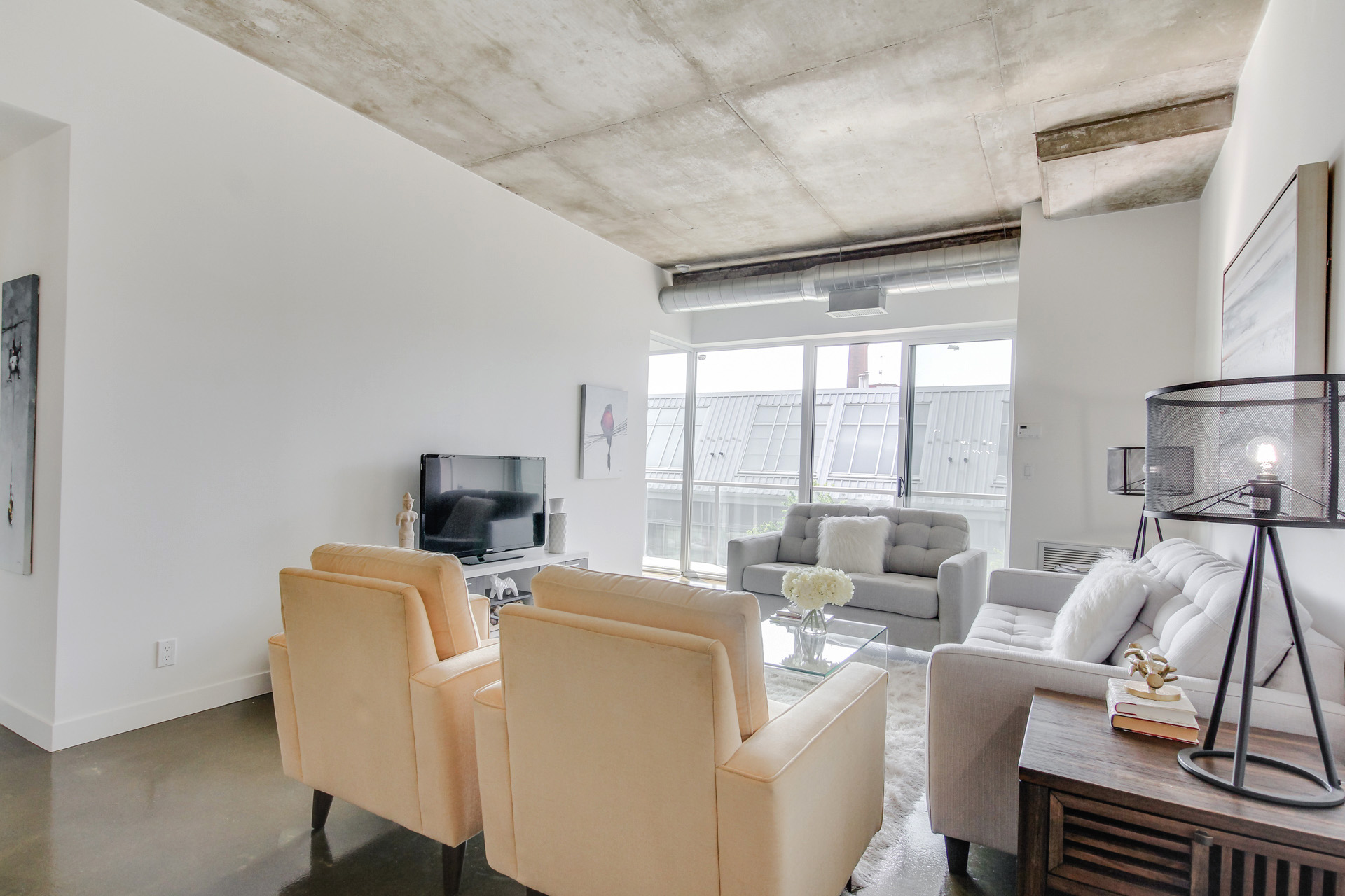 10_livingroom2.jpg