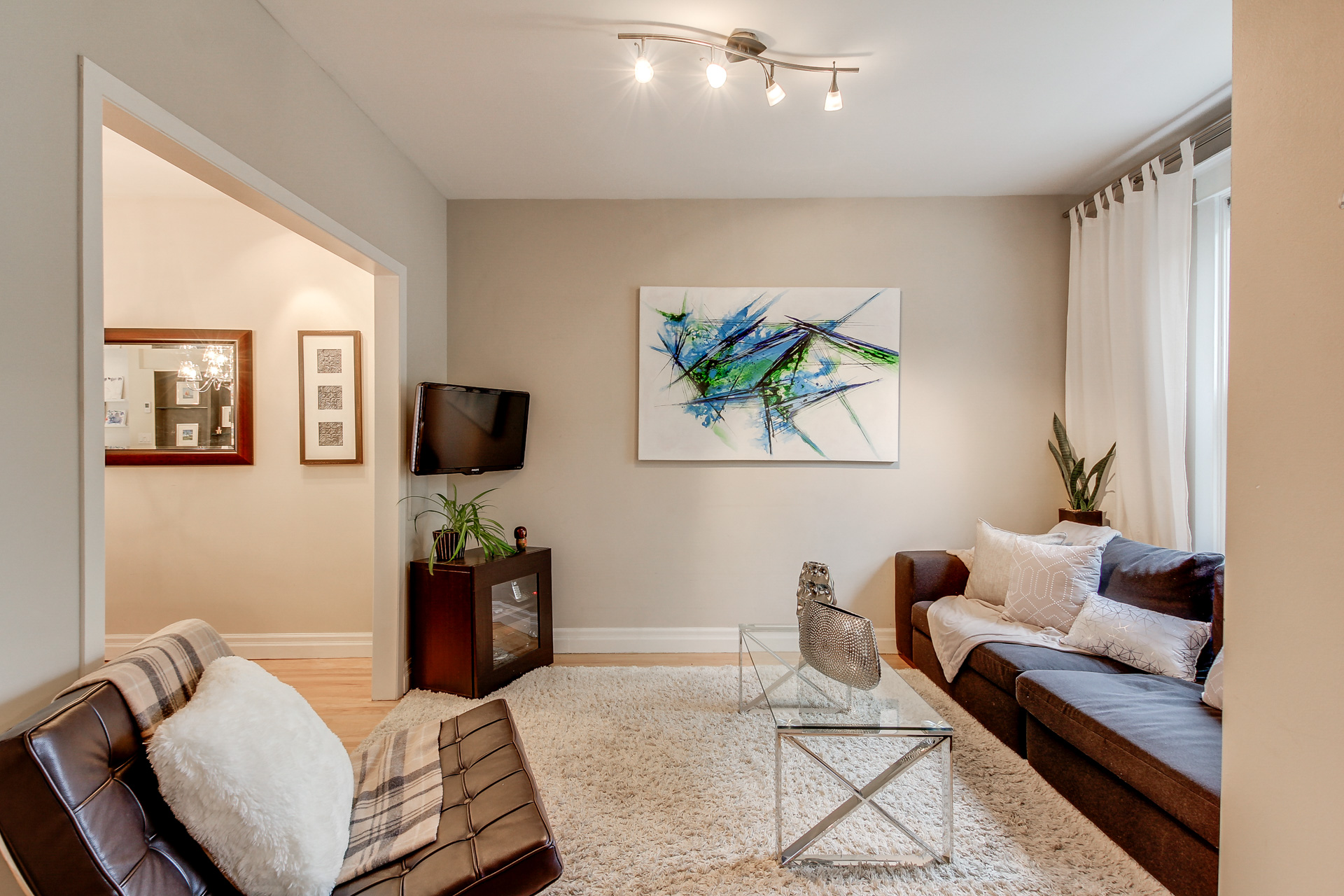 11_livingroom2.jpg