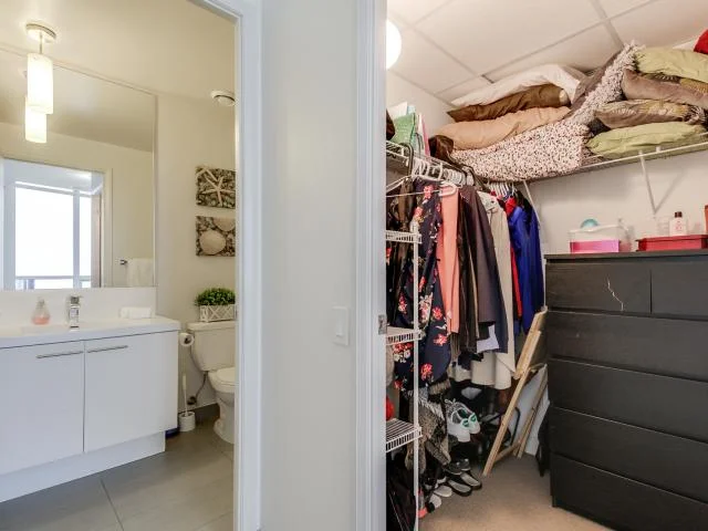 26_masterbedroom6.jpg