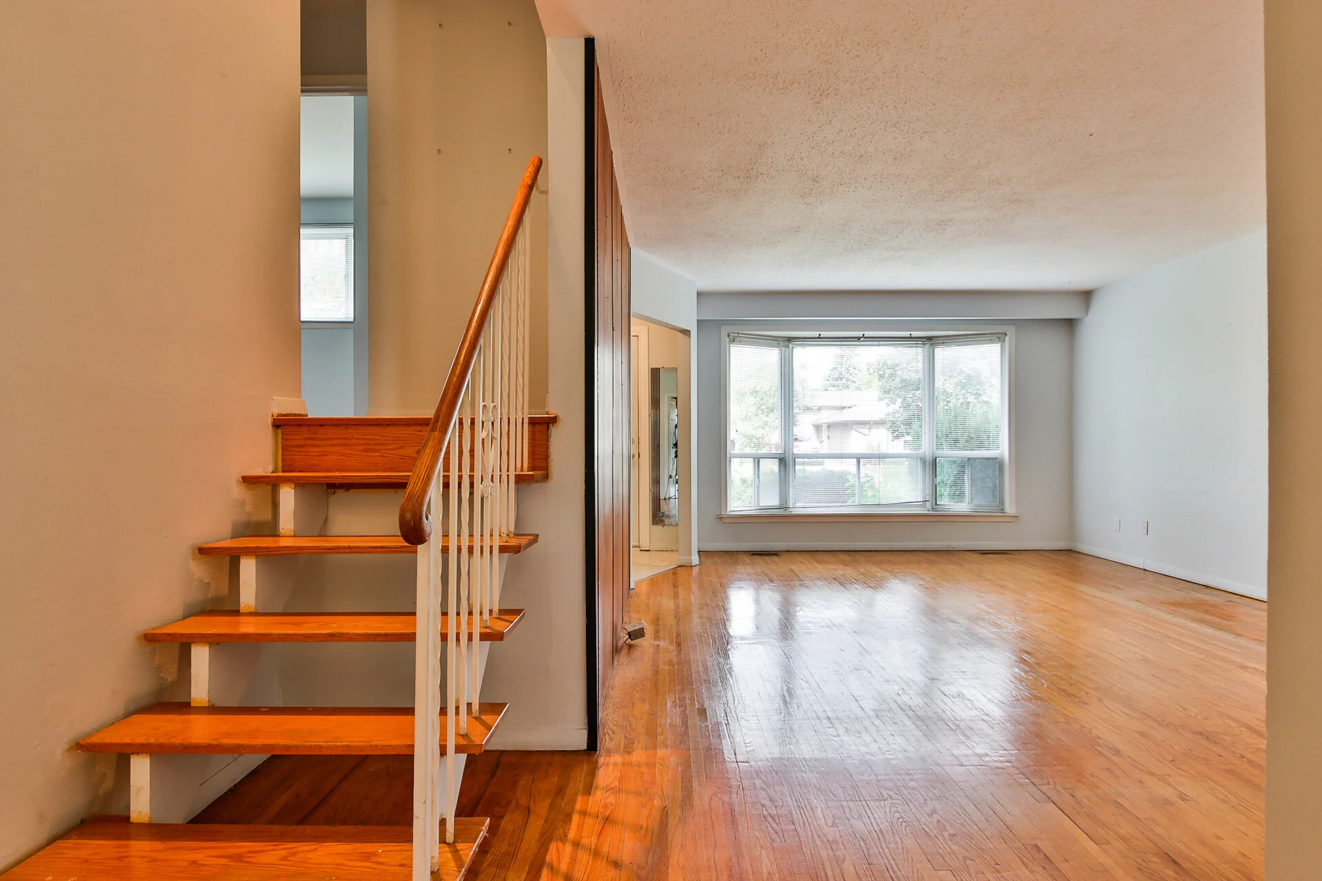 09_livingroom.jpg