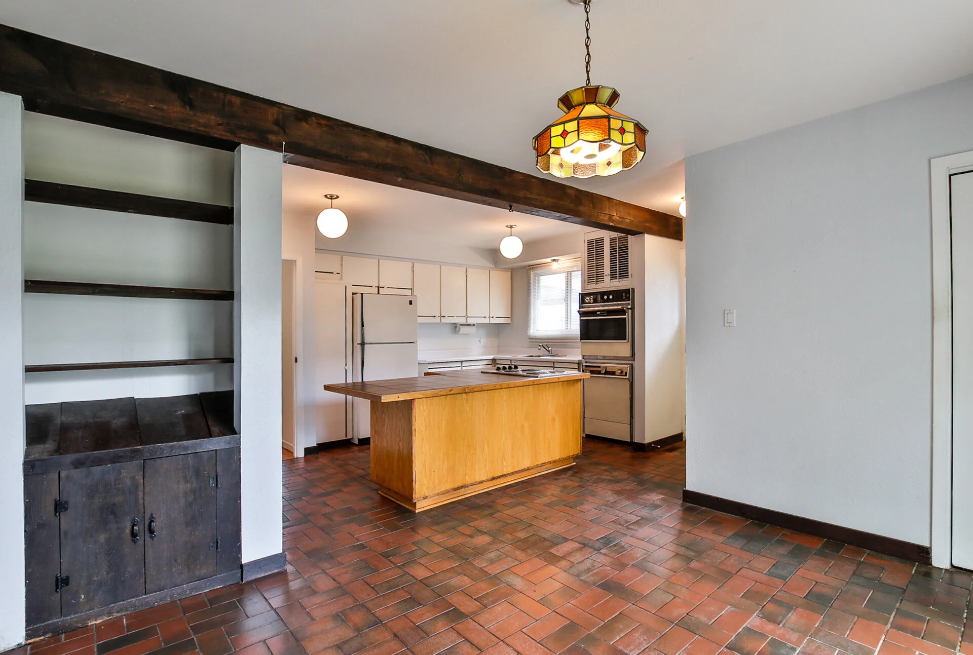 13_diningroom.jpg