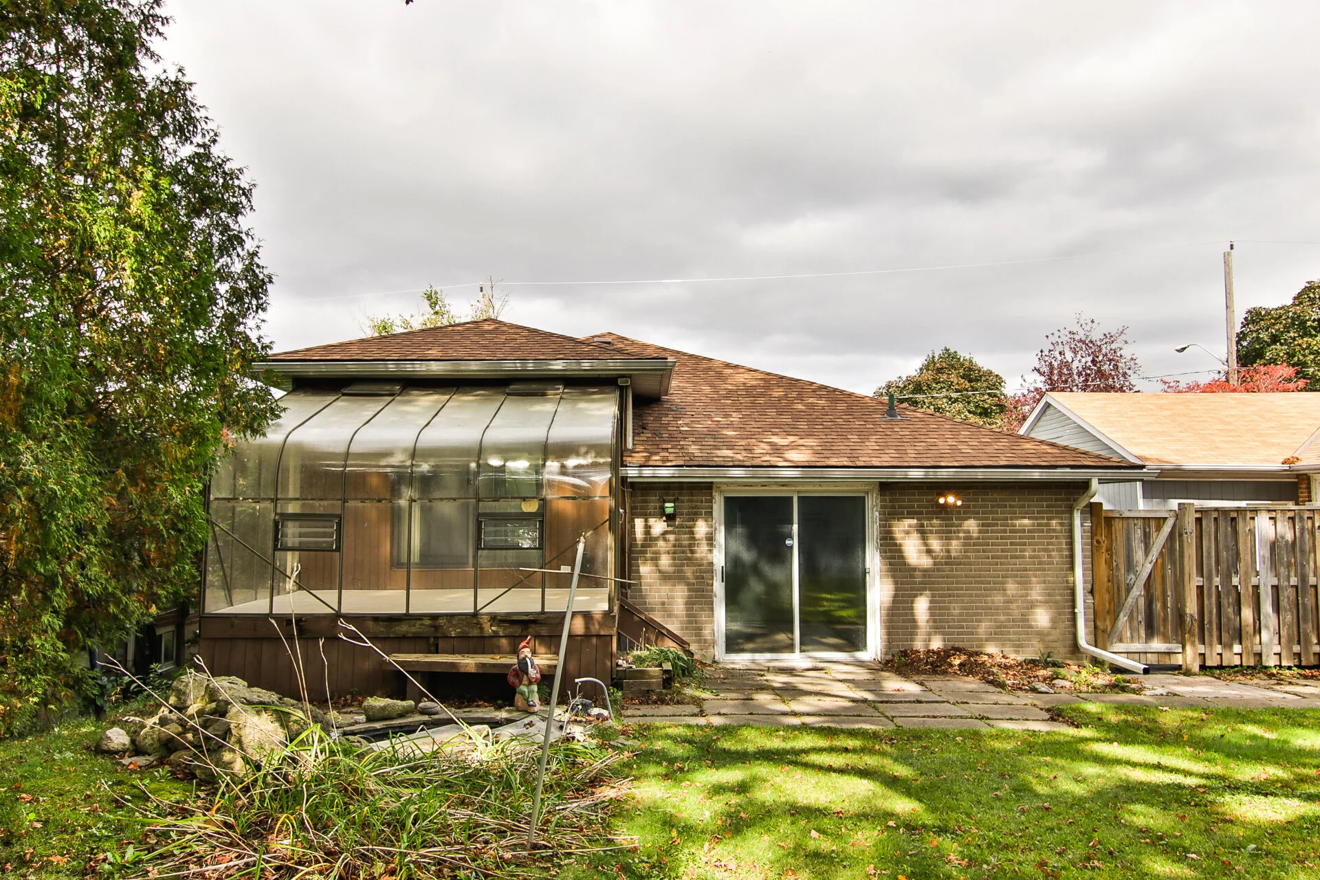 32_backyard.jpg