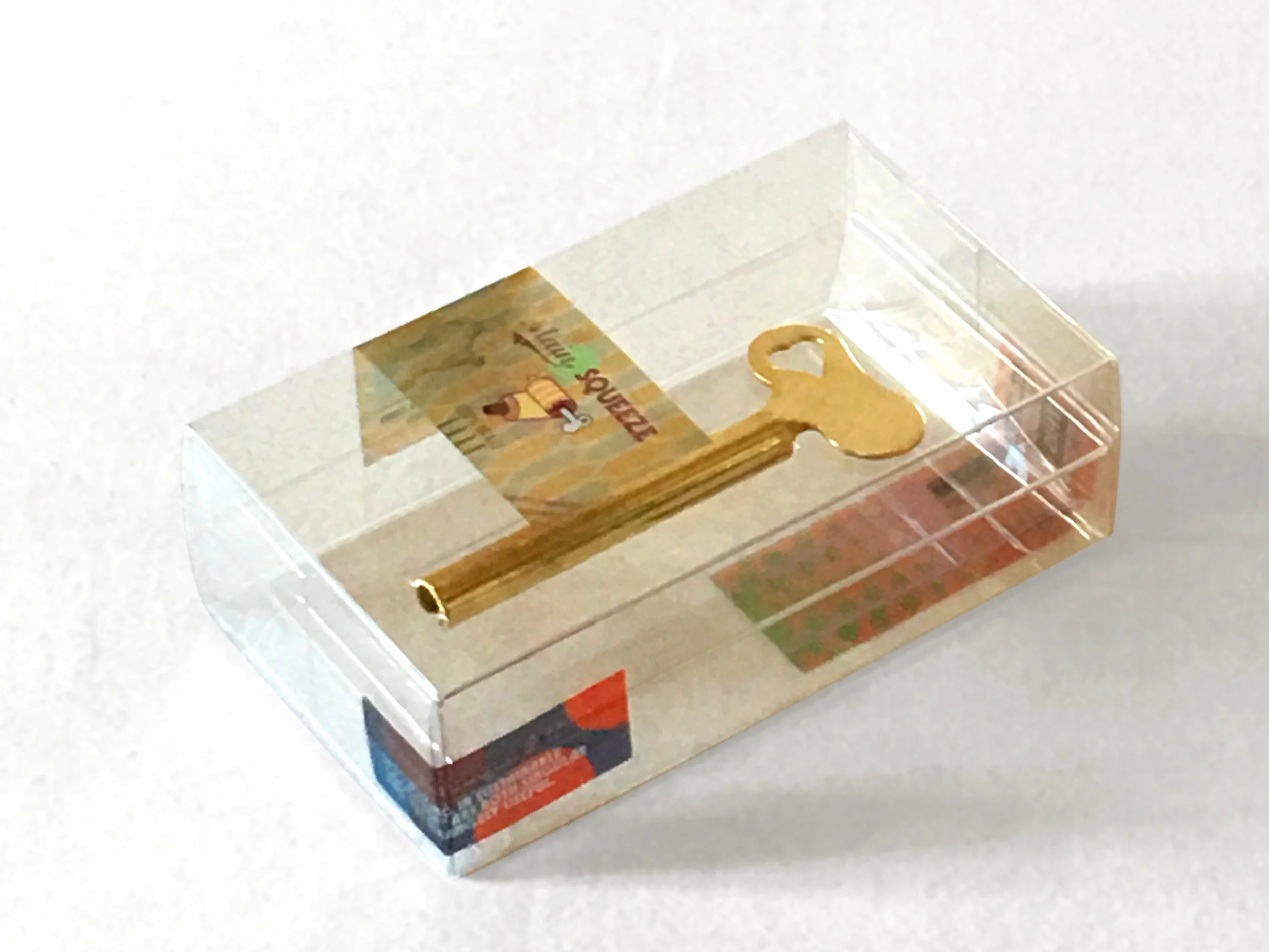 Squeeze_Brass_Box_1.jpg