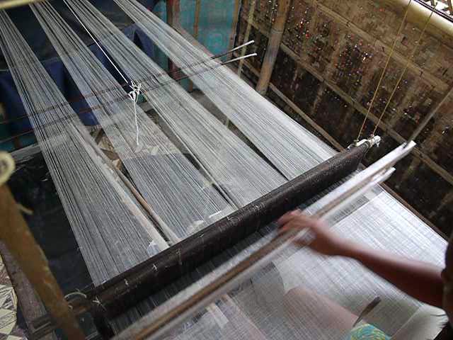 Weaving1.jpg