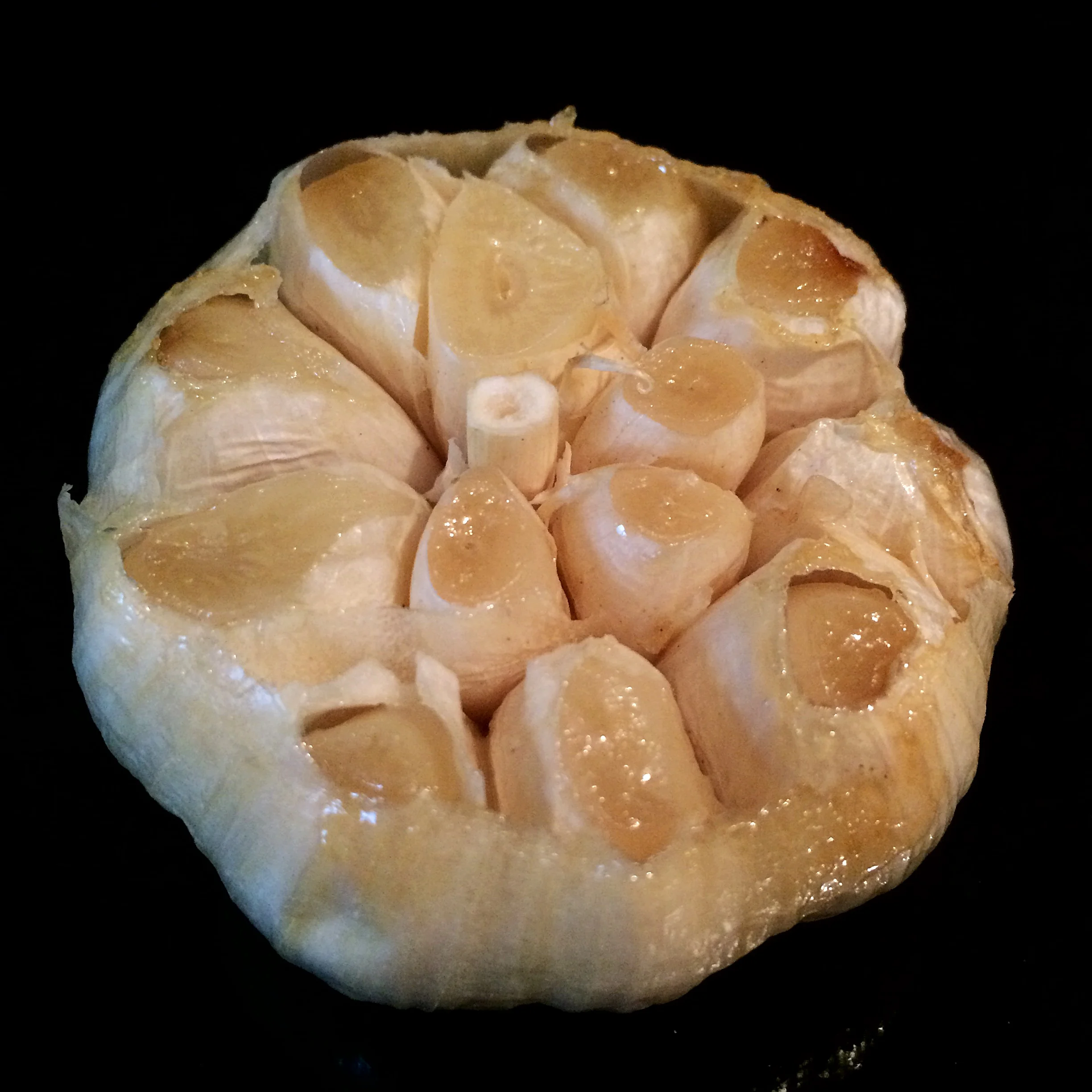 Infuriate elliface by cutting your garlic like this