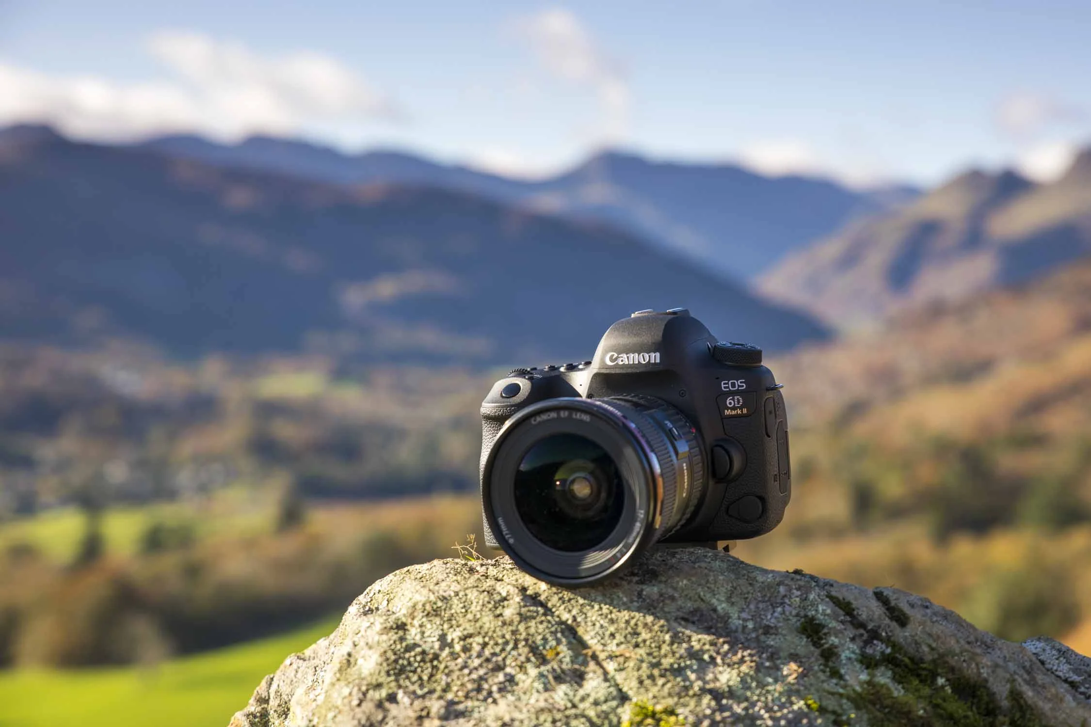 Canon 6D Mark 2 , Canon stellt die EOS 6D Mark II vor – EZUFO