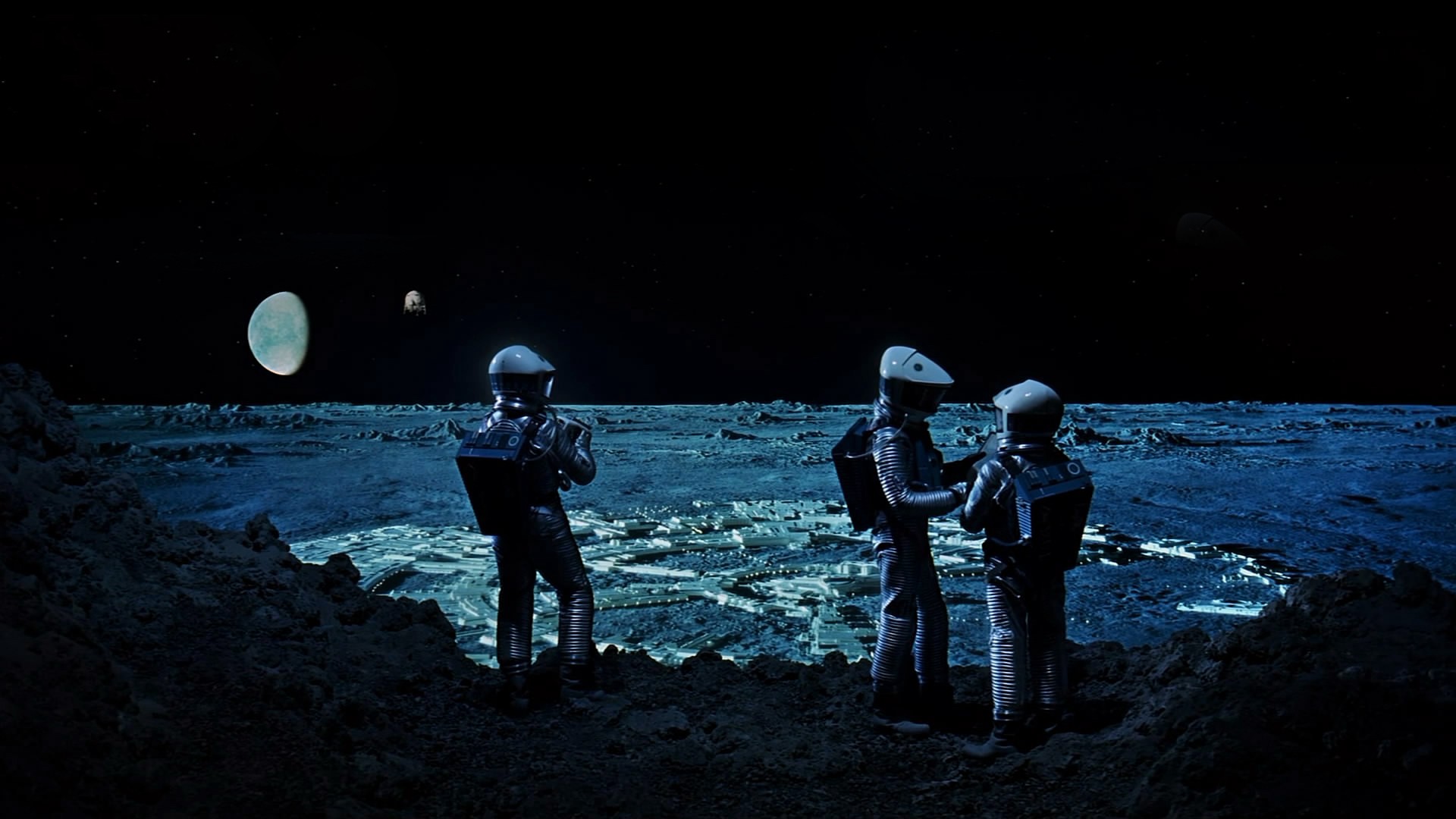 Nobody had seen outer space when the sets where made. But thanks to some of the most advanced optical techniques in the history of cinema they where able to create a realistic illusion.