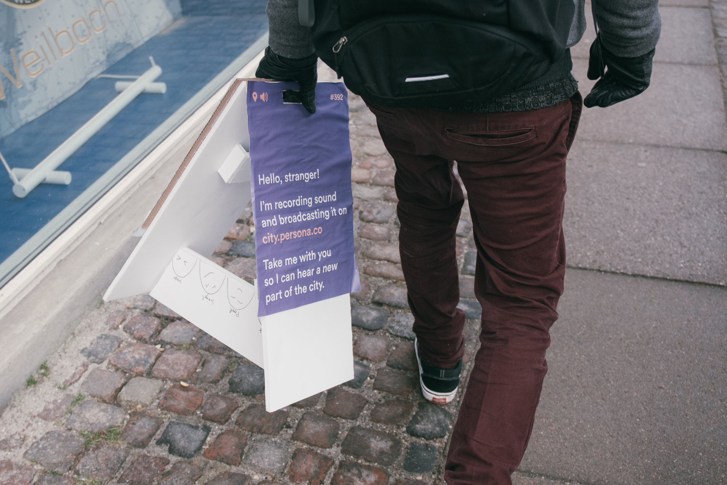 Second prototype: Seeing reactions to sign in the street