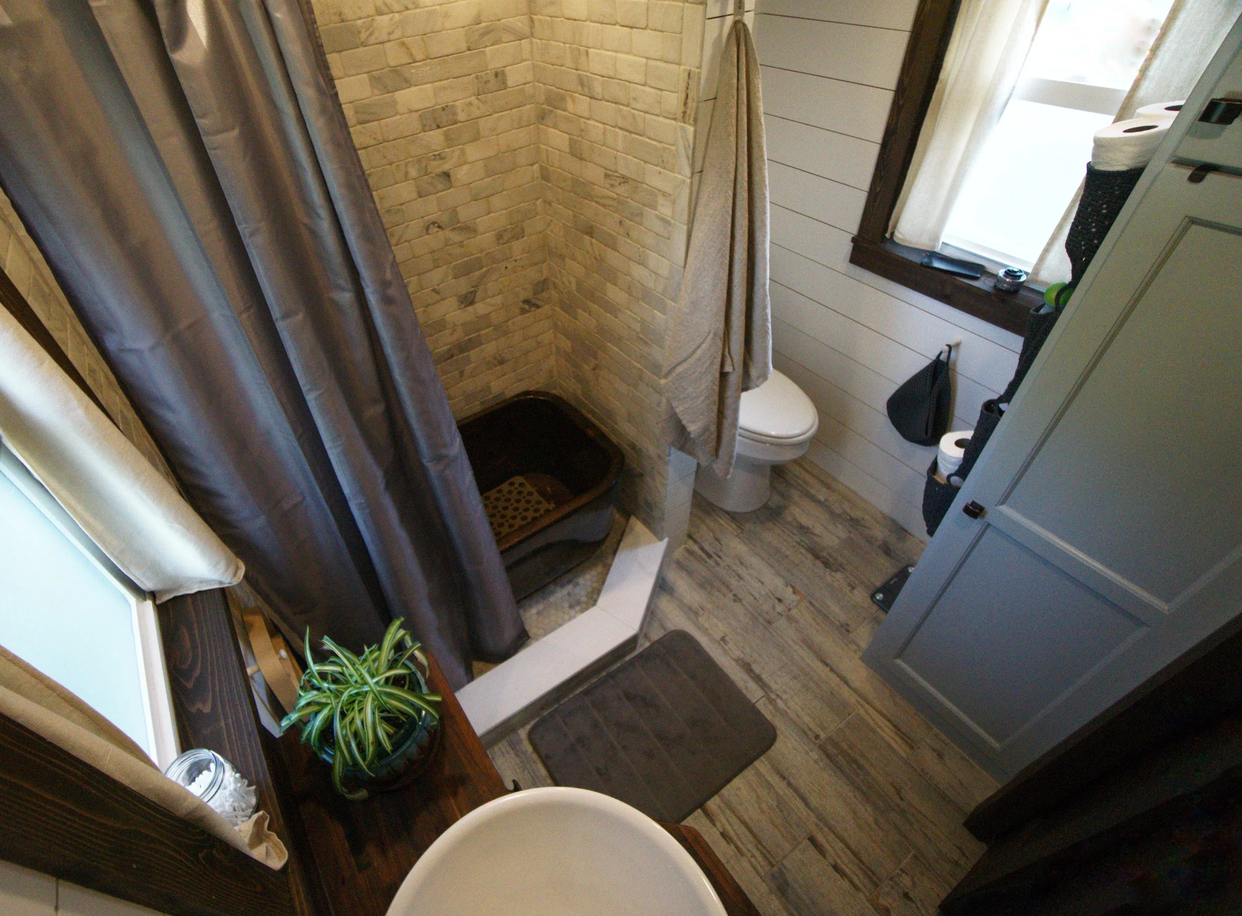 Tiny house tiny home tiny bathroom linen towels review space saving bathroom bathroom towels hooks goodlinens