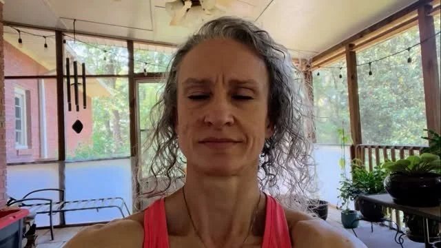 When you can’t lift, you do something. Something is better than nothing!#over50fitness #healthylifestyle #fitover50 #over40fitness #fitatanyage #menopause #walk
