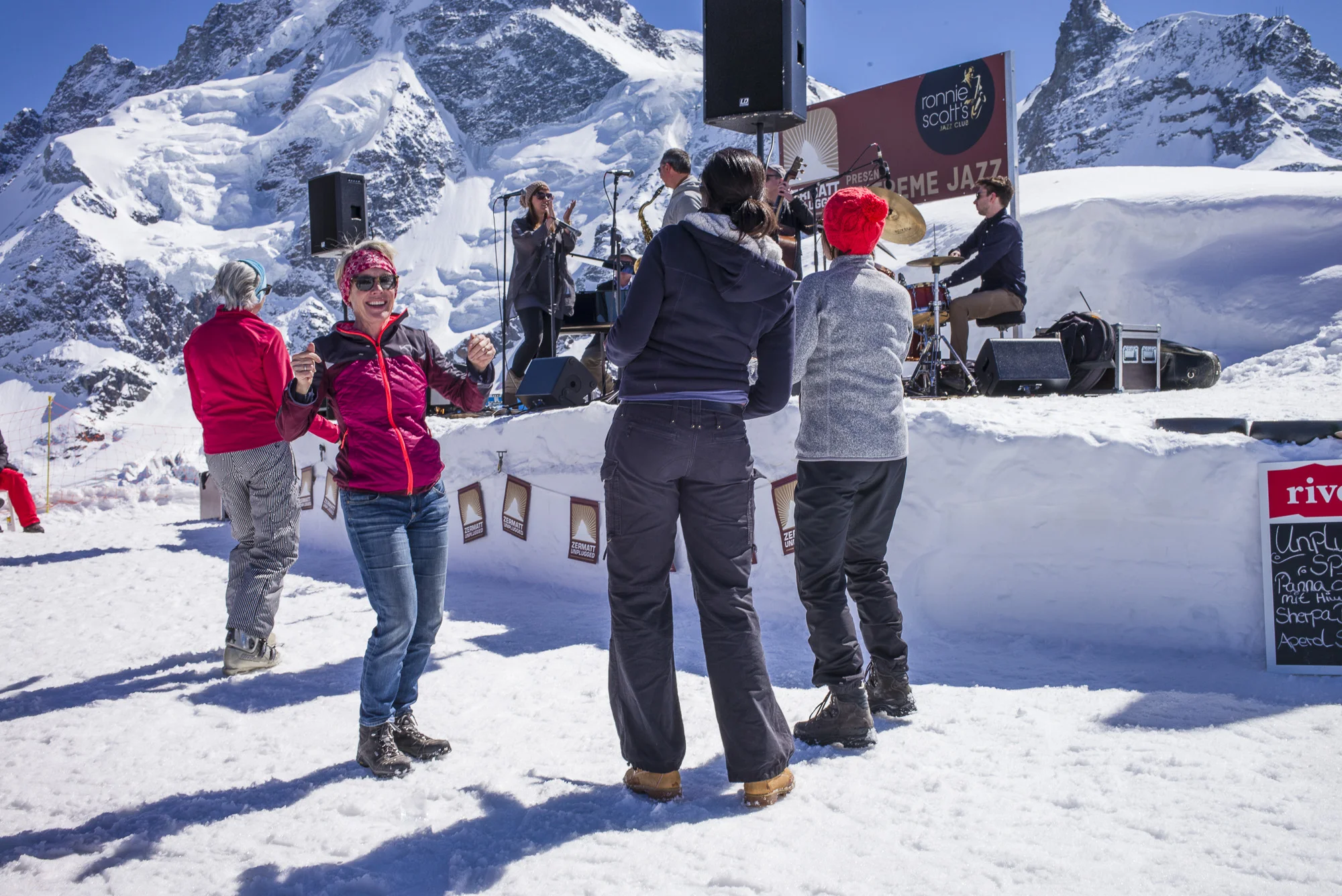 Dancing in front of the Ice Stage of the Gangehütte at Zermatt Unplugged
