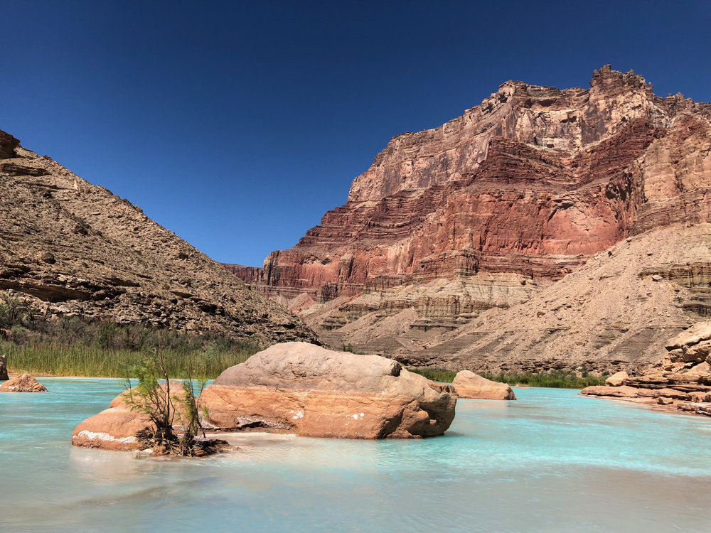  The turquoise blue of the Little Colorado River 