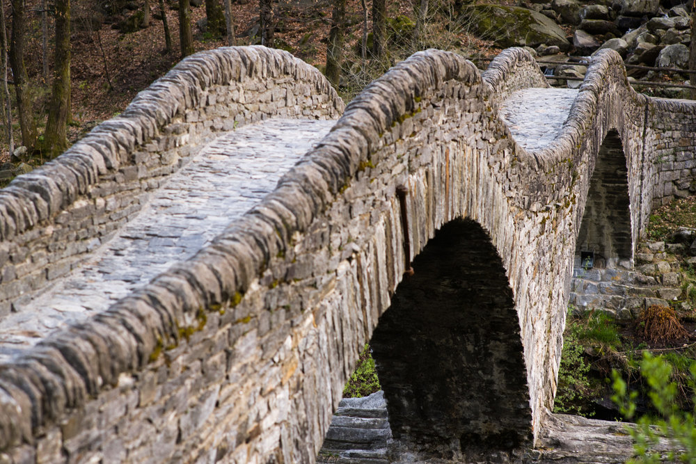Ponte dei Salti stone bridge
